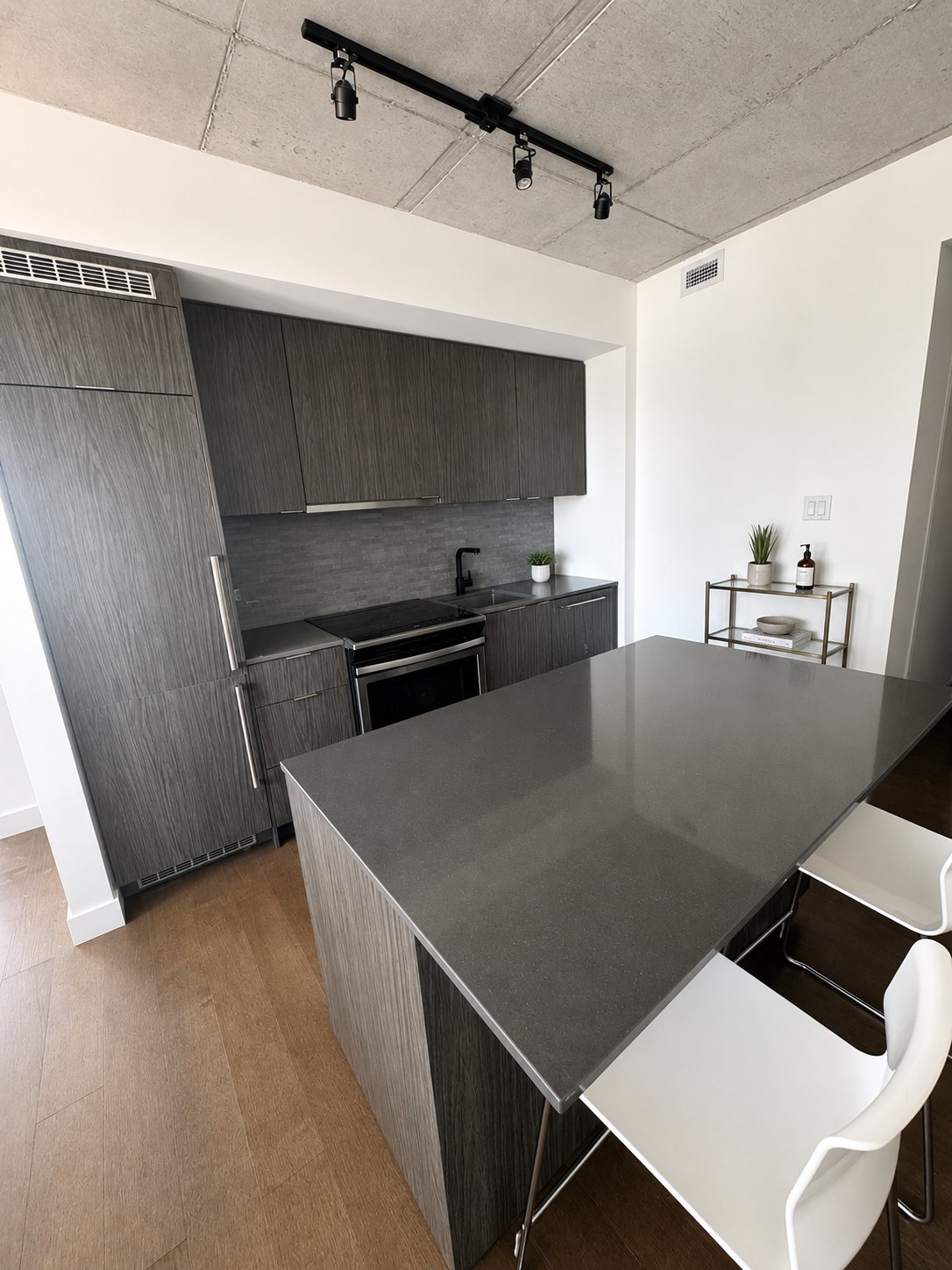 Photo - Kitchen