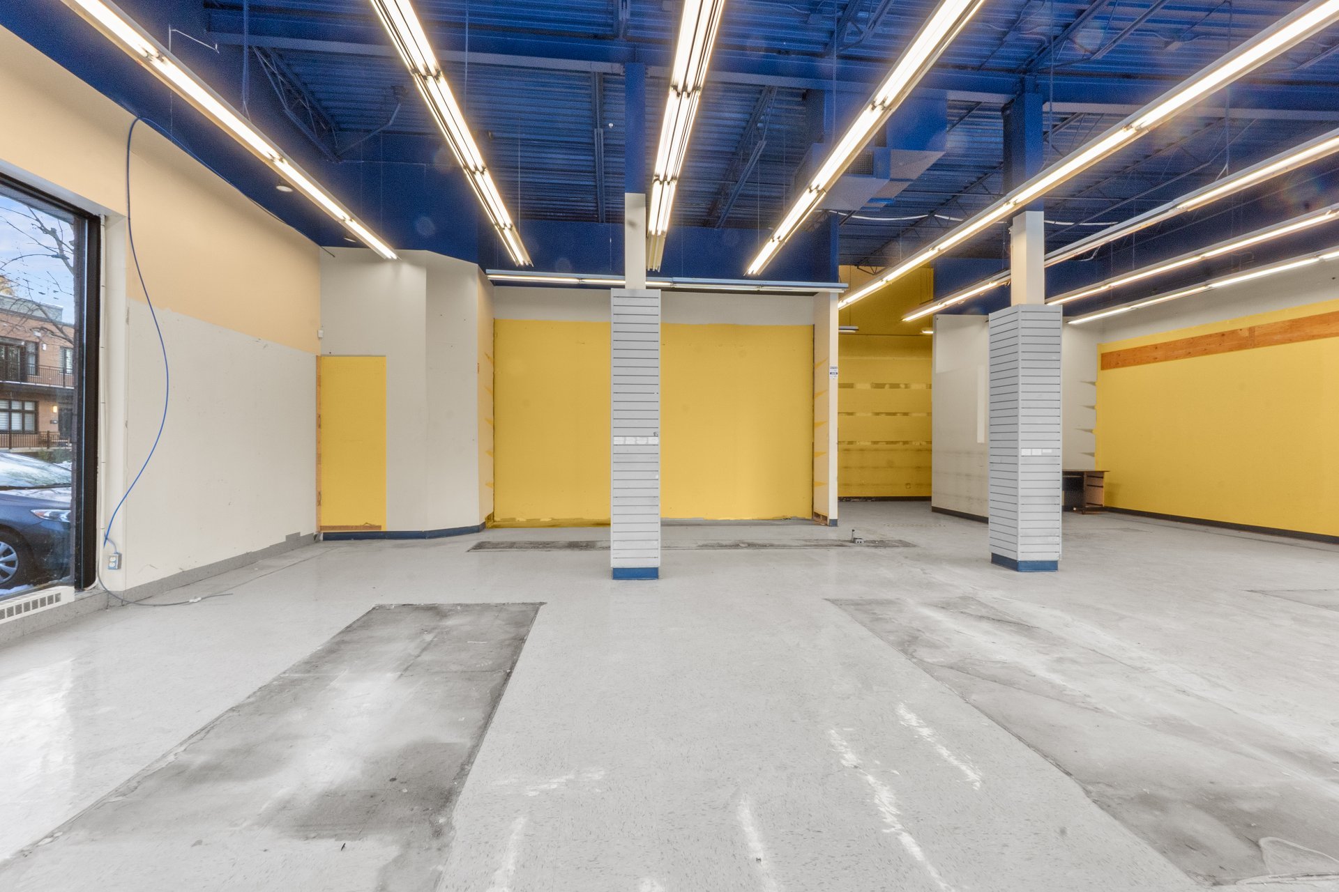 Photo - Interior