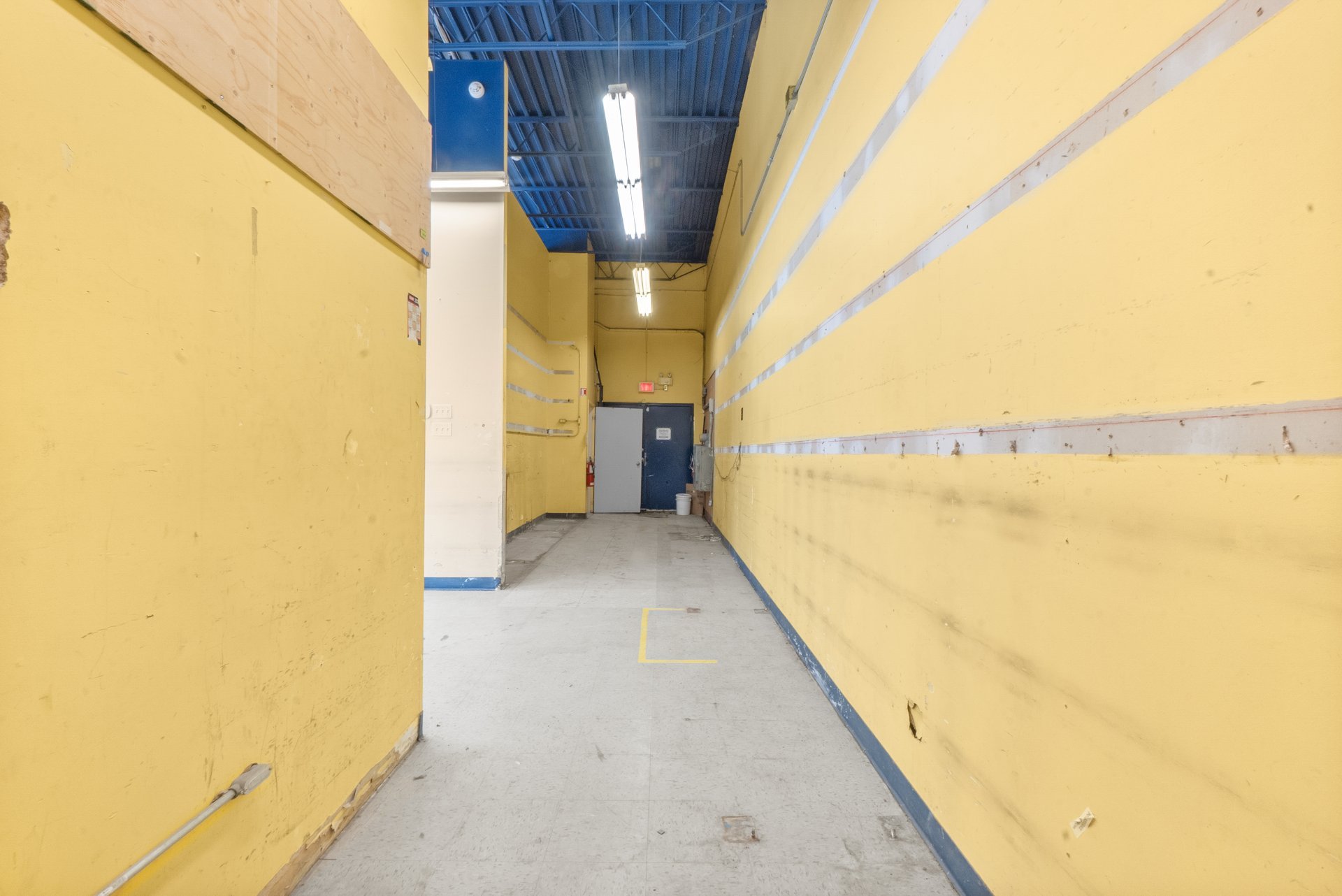 Photo - Interior