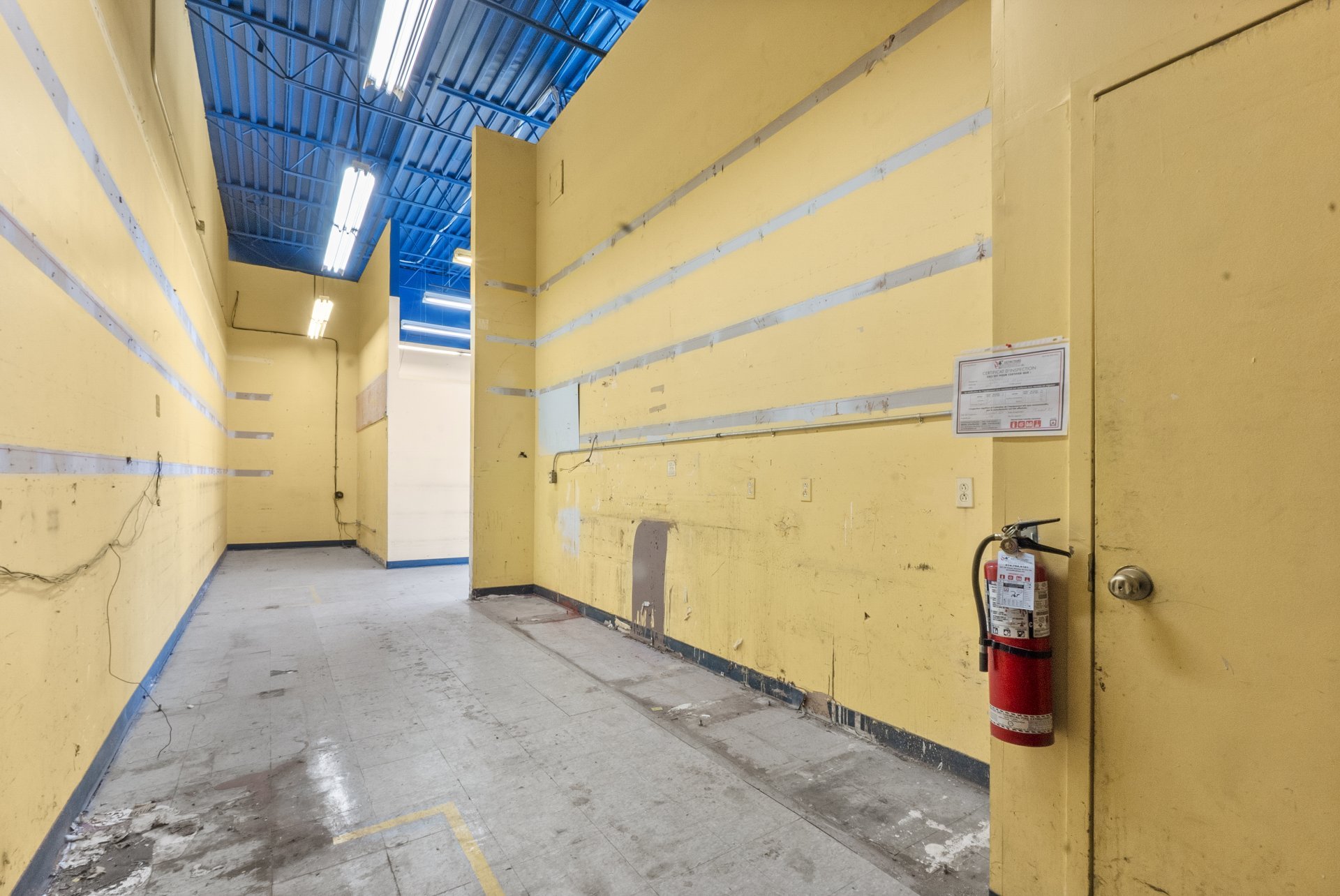 Photo - Interior