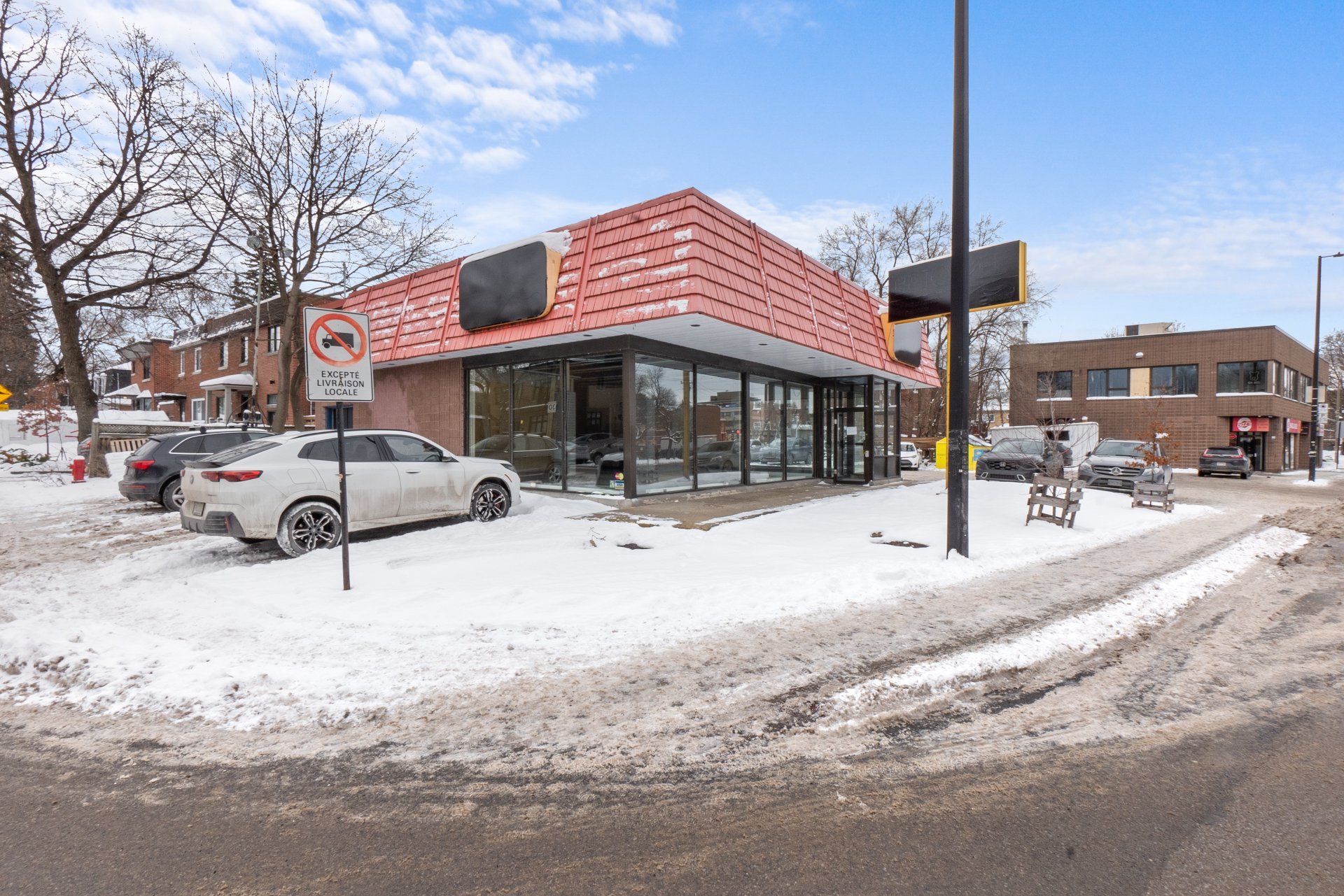 Photo - Frontage