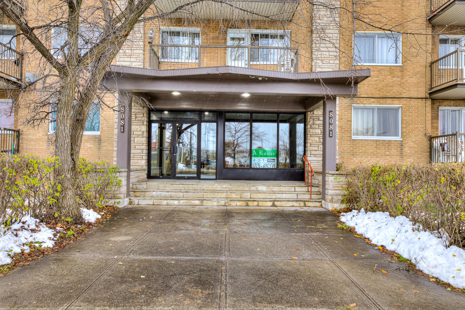 Photo - Exterior entrance