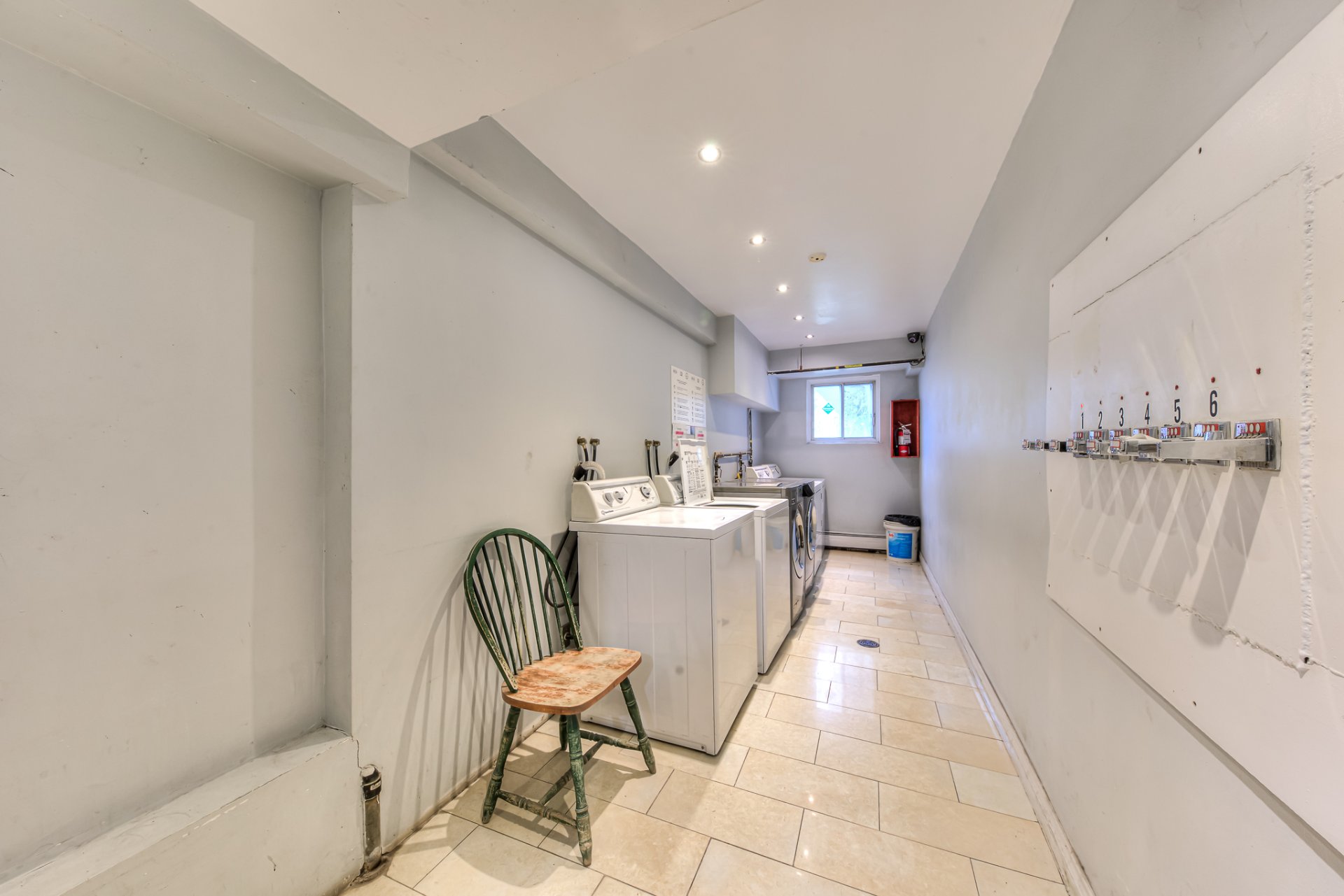 Photo - Laundry room