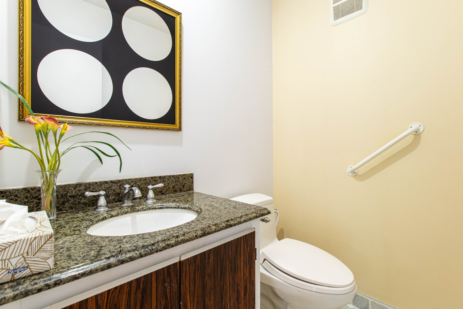 Photo - Washroom