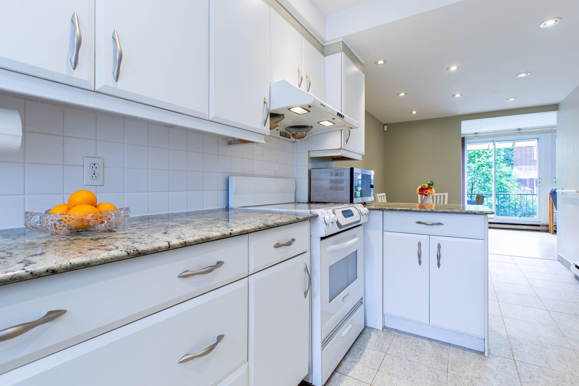 Photo - Kitchen