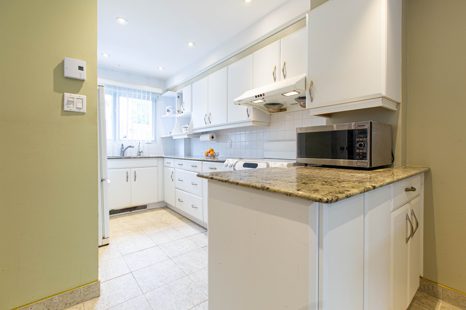 Photo - Kitchen