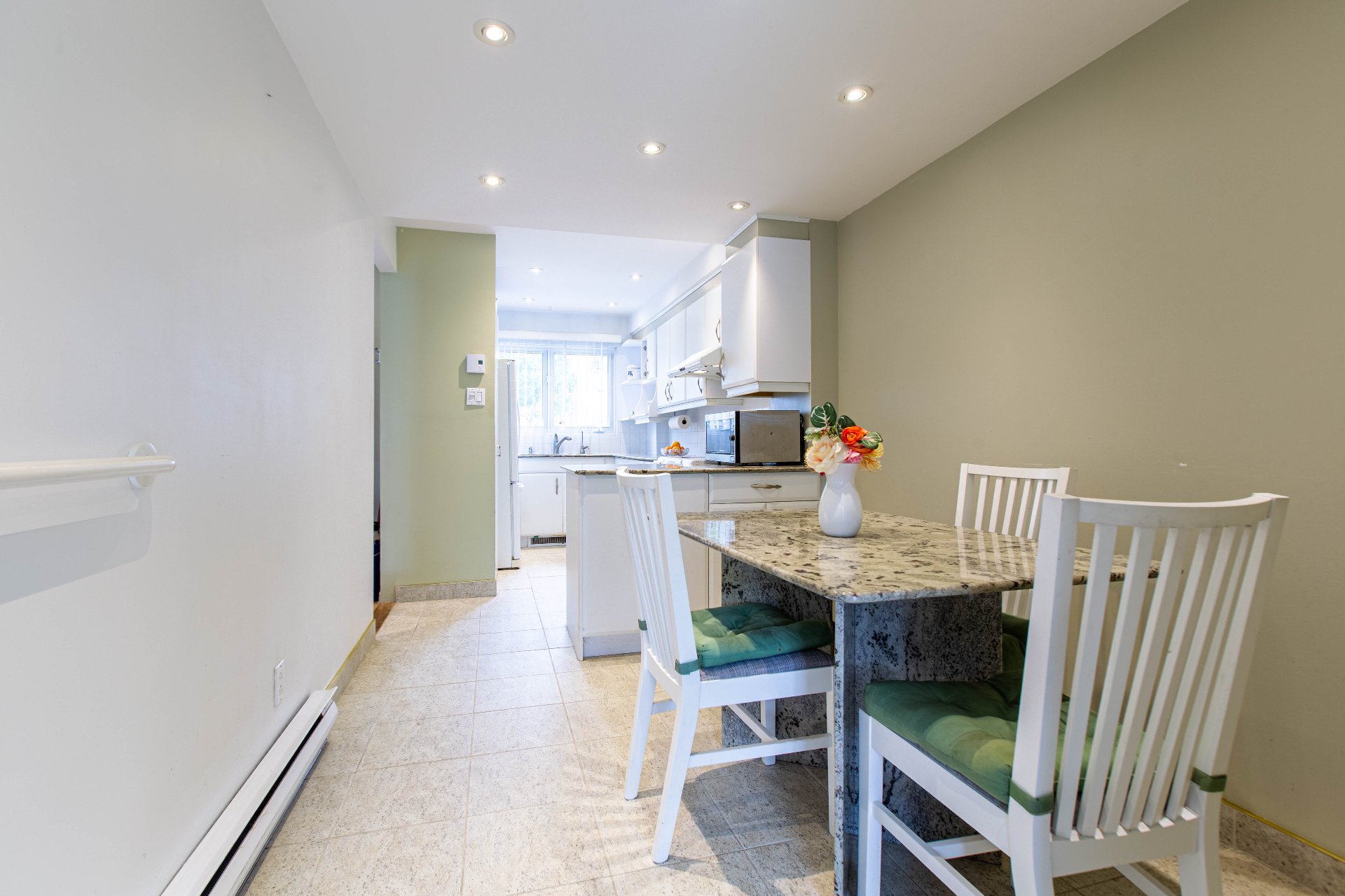 Photo - Dining room