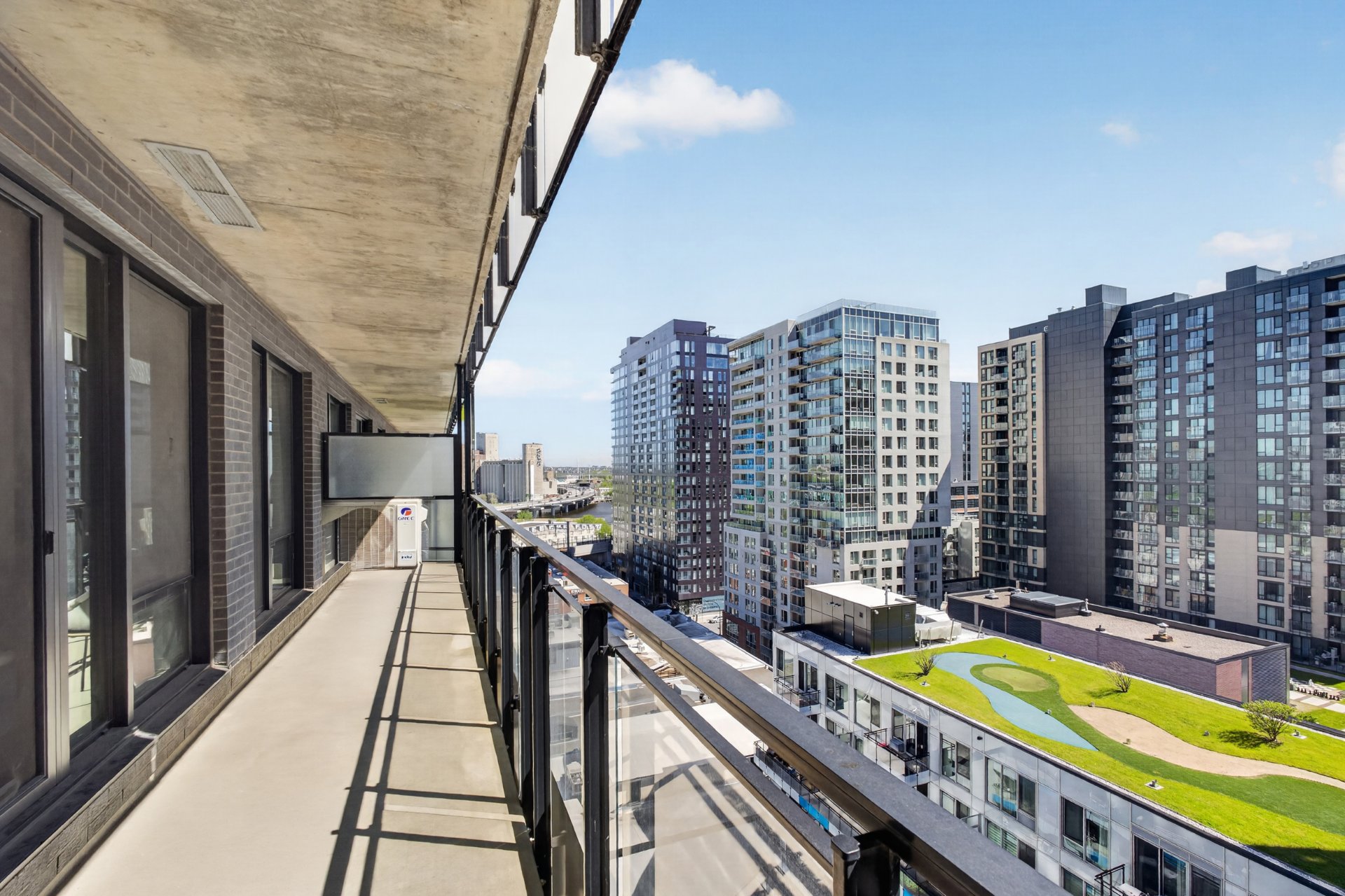 Photo - Balcon