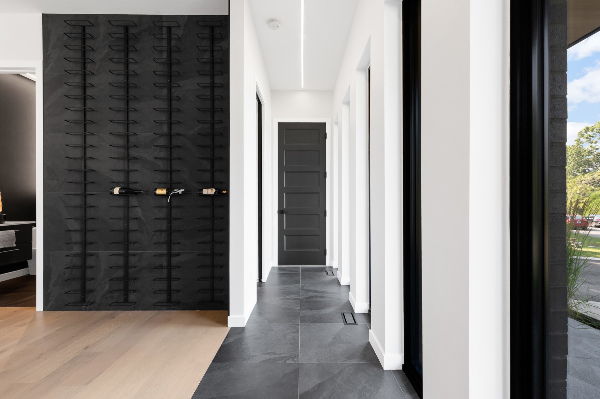 Photo - PASAGEWAY