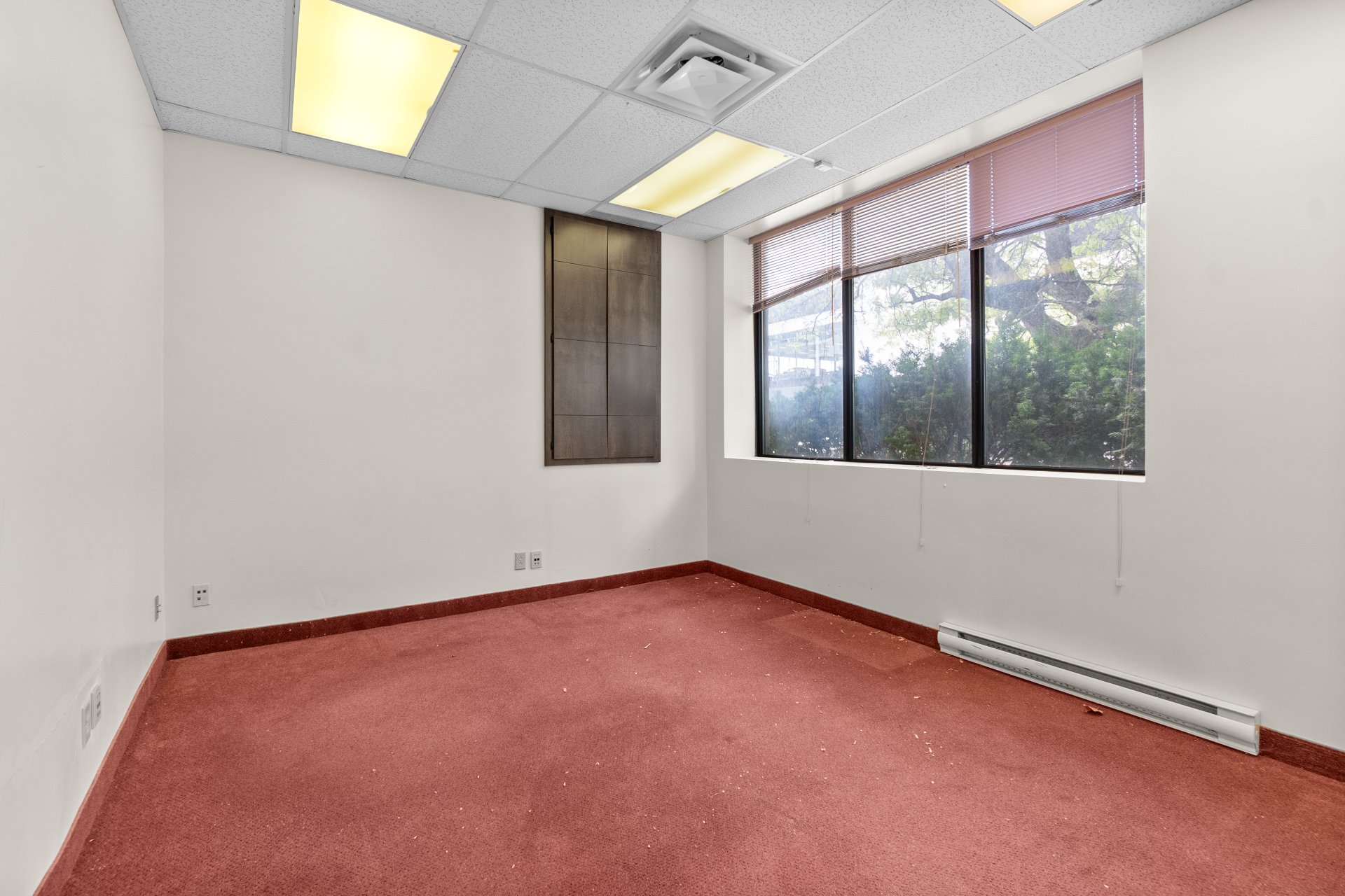 Photo - Interior