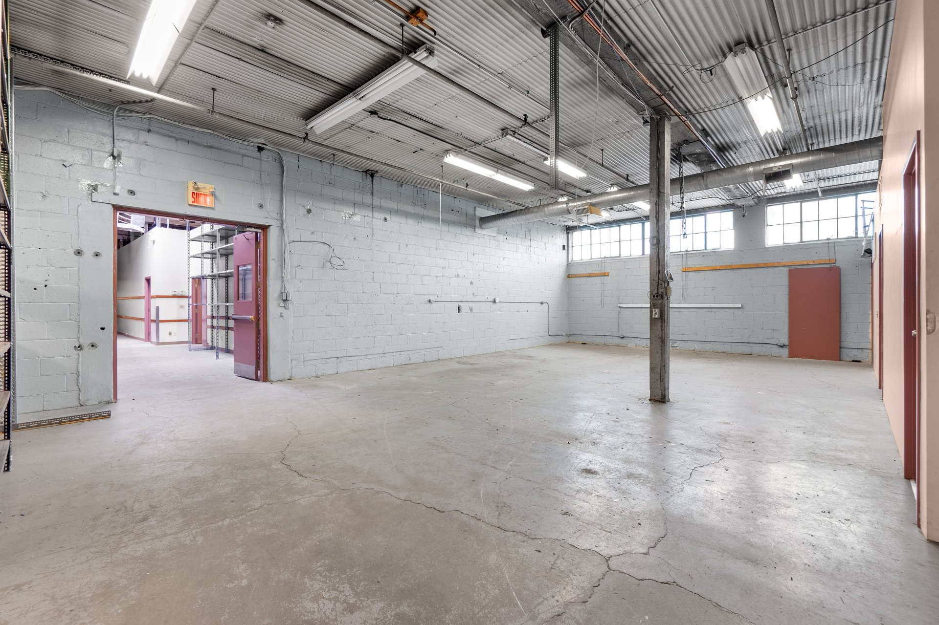 Photo - Interior