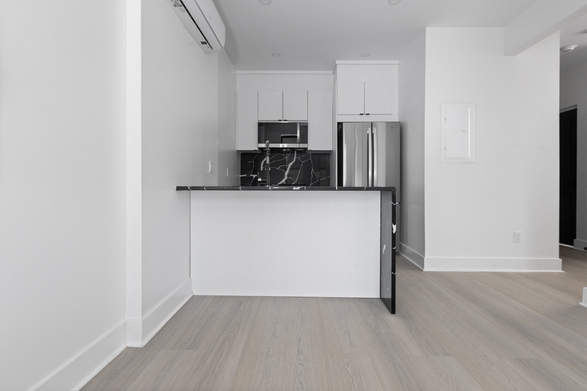 Photo - Kitchen