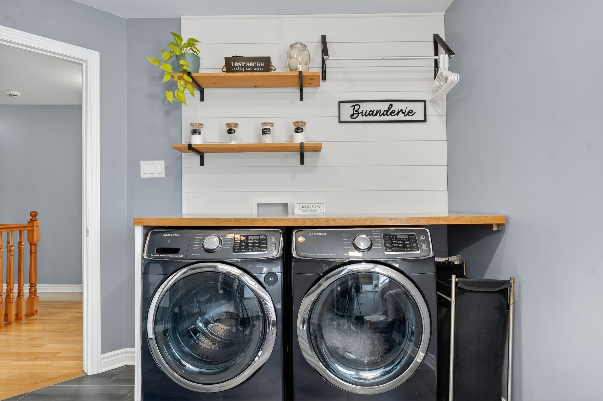 Photo - Laundry room