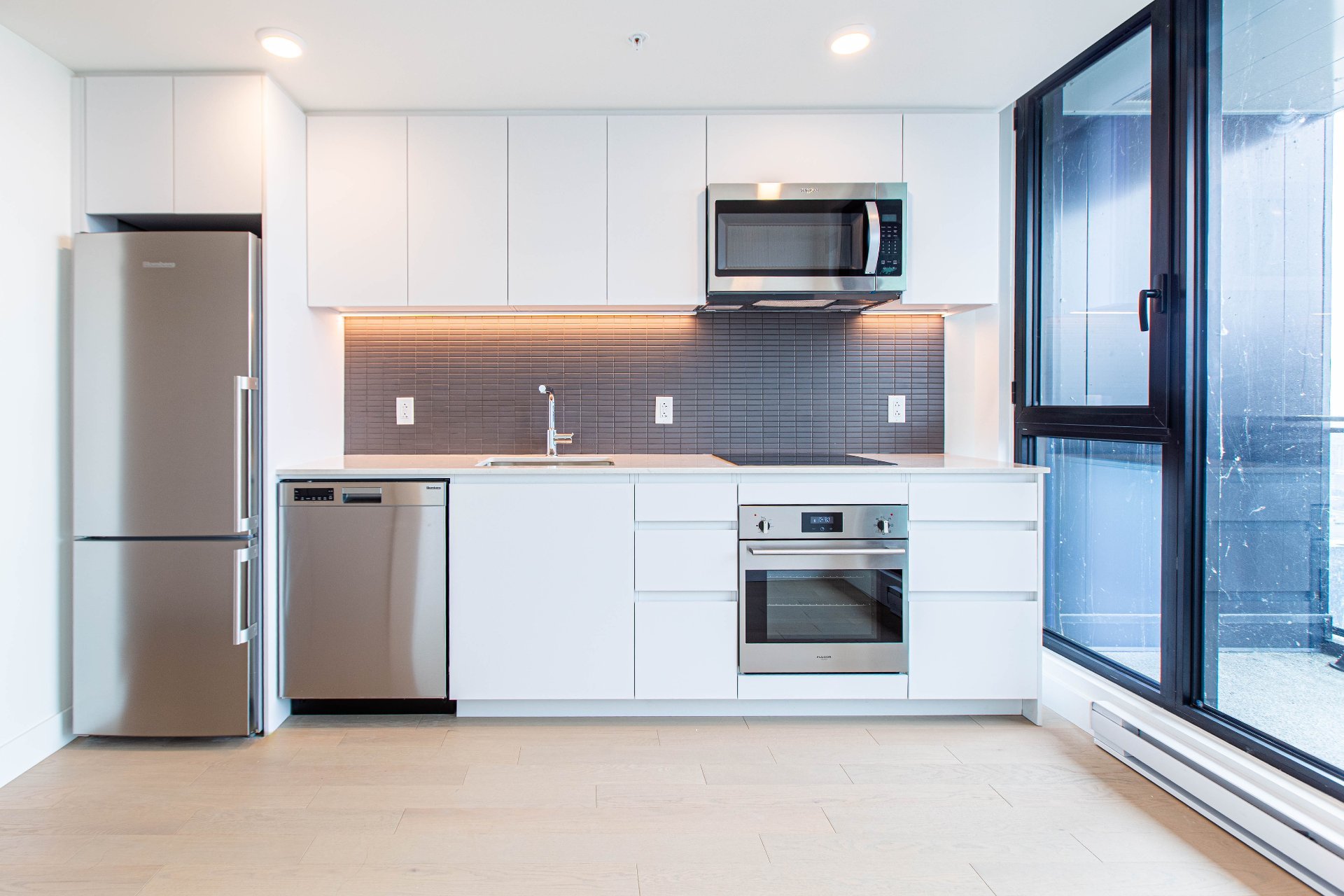 Photo - Kitchen