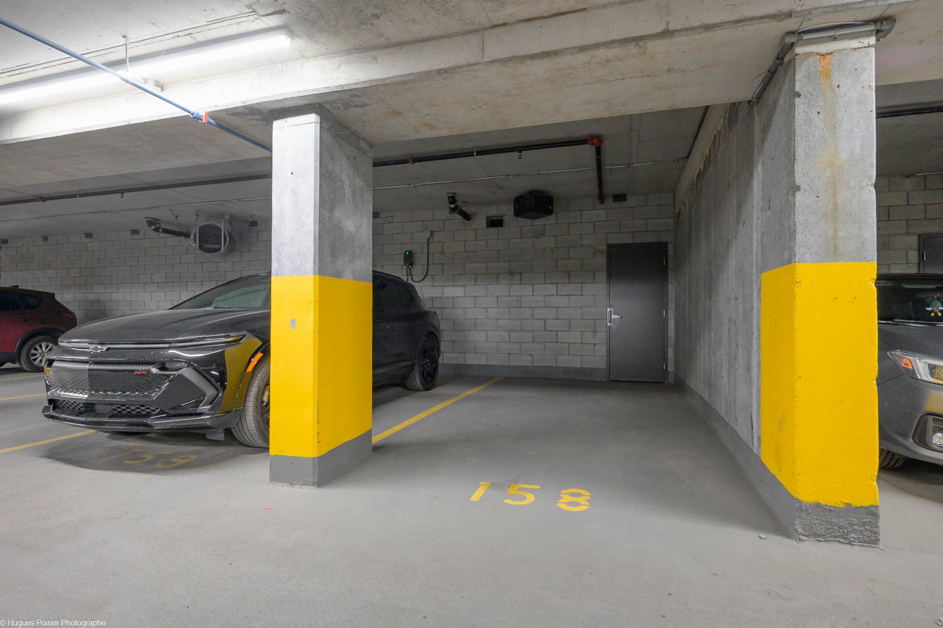Photo - Parking