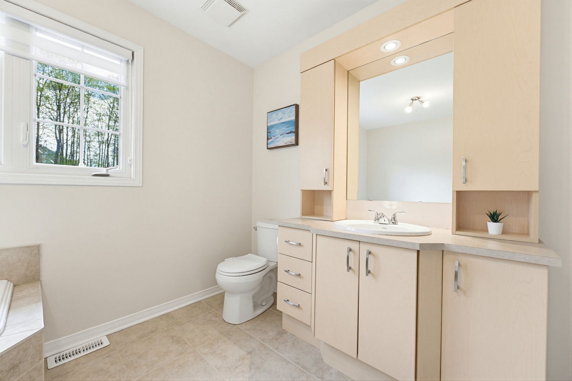 Photo - Bathroom
