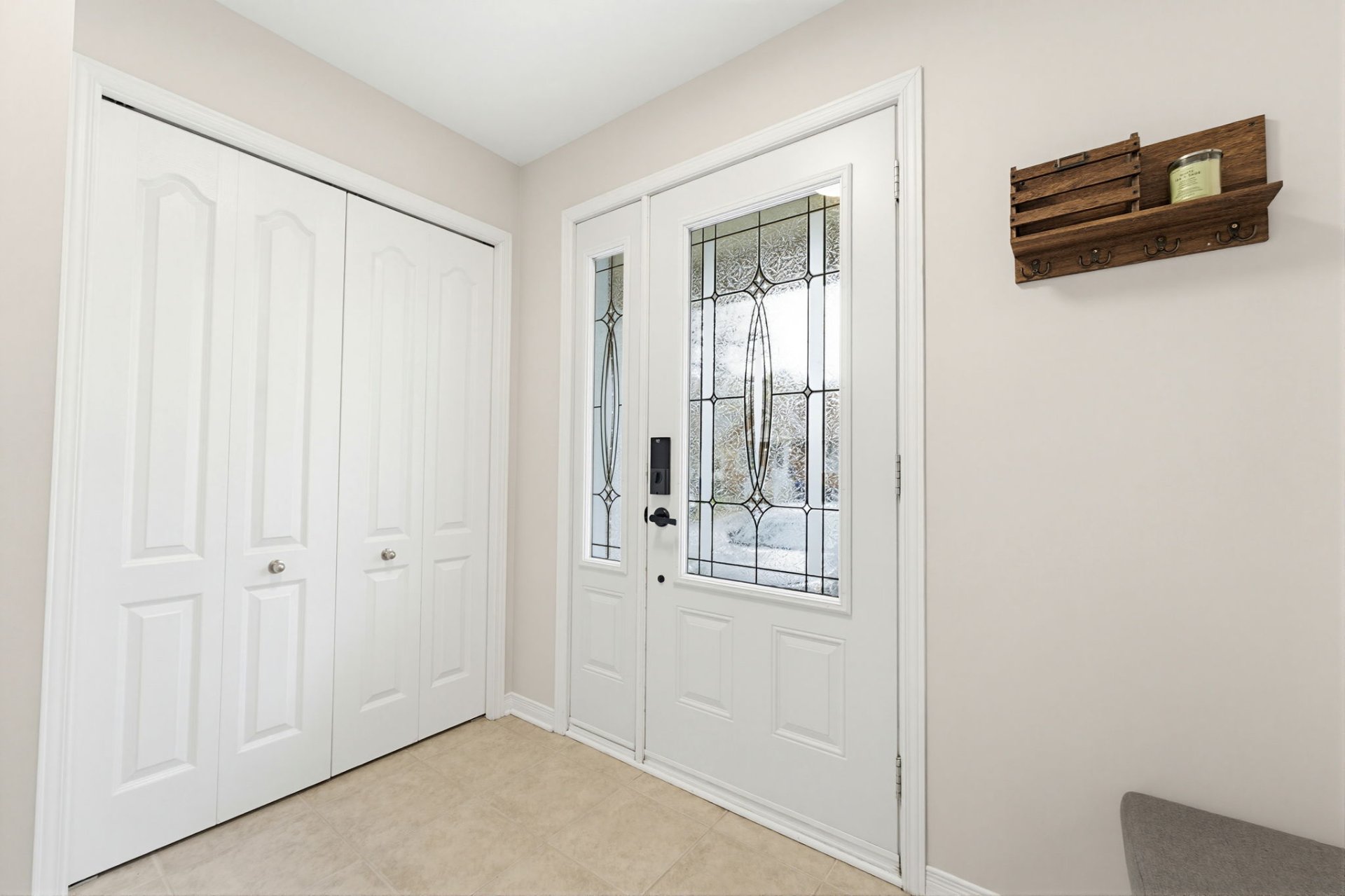 Photo - Hallway