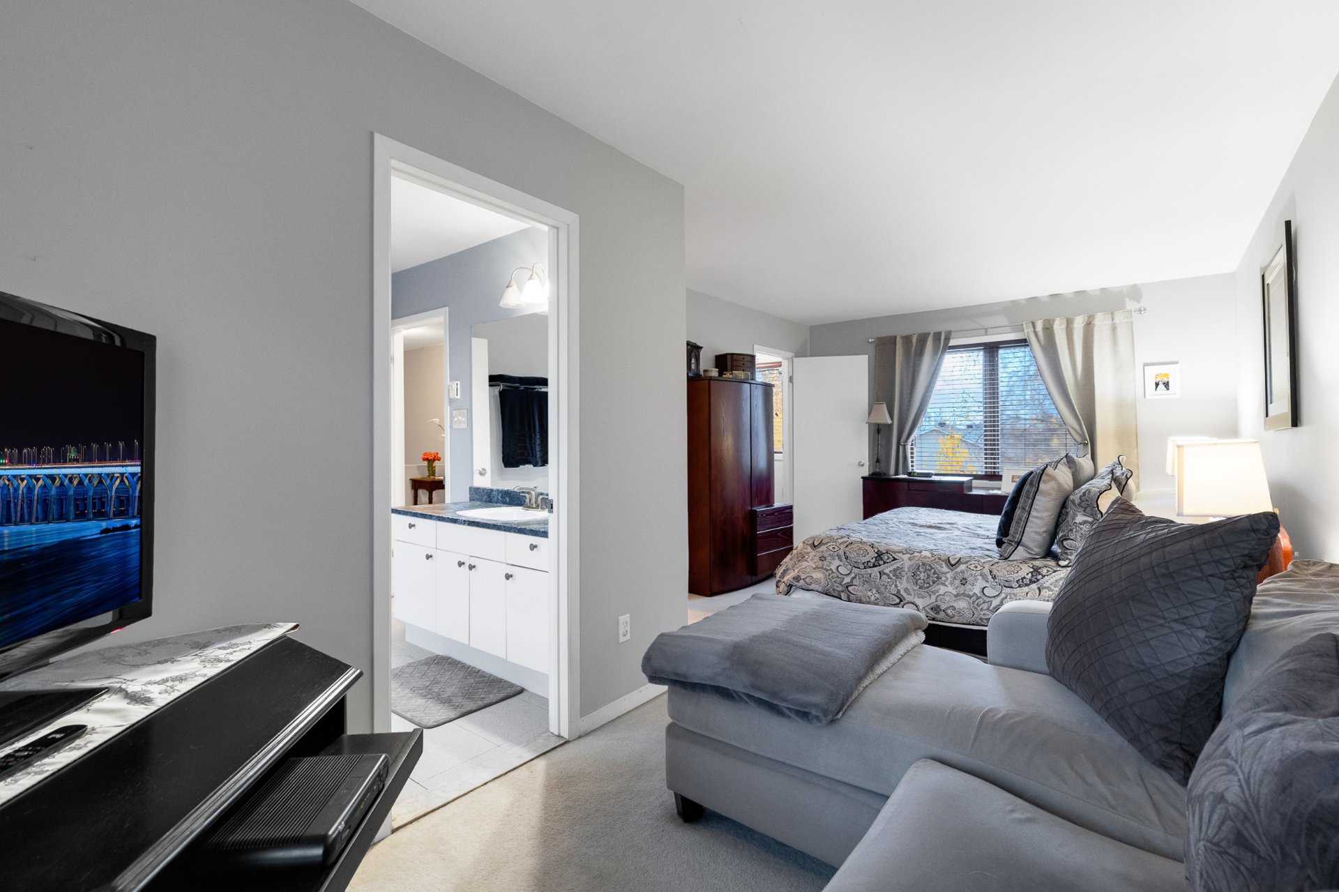 Photo - Primary bedroom