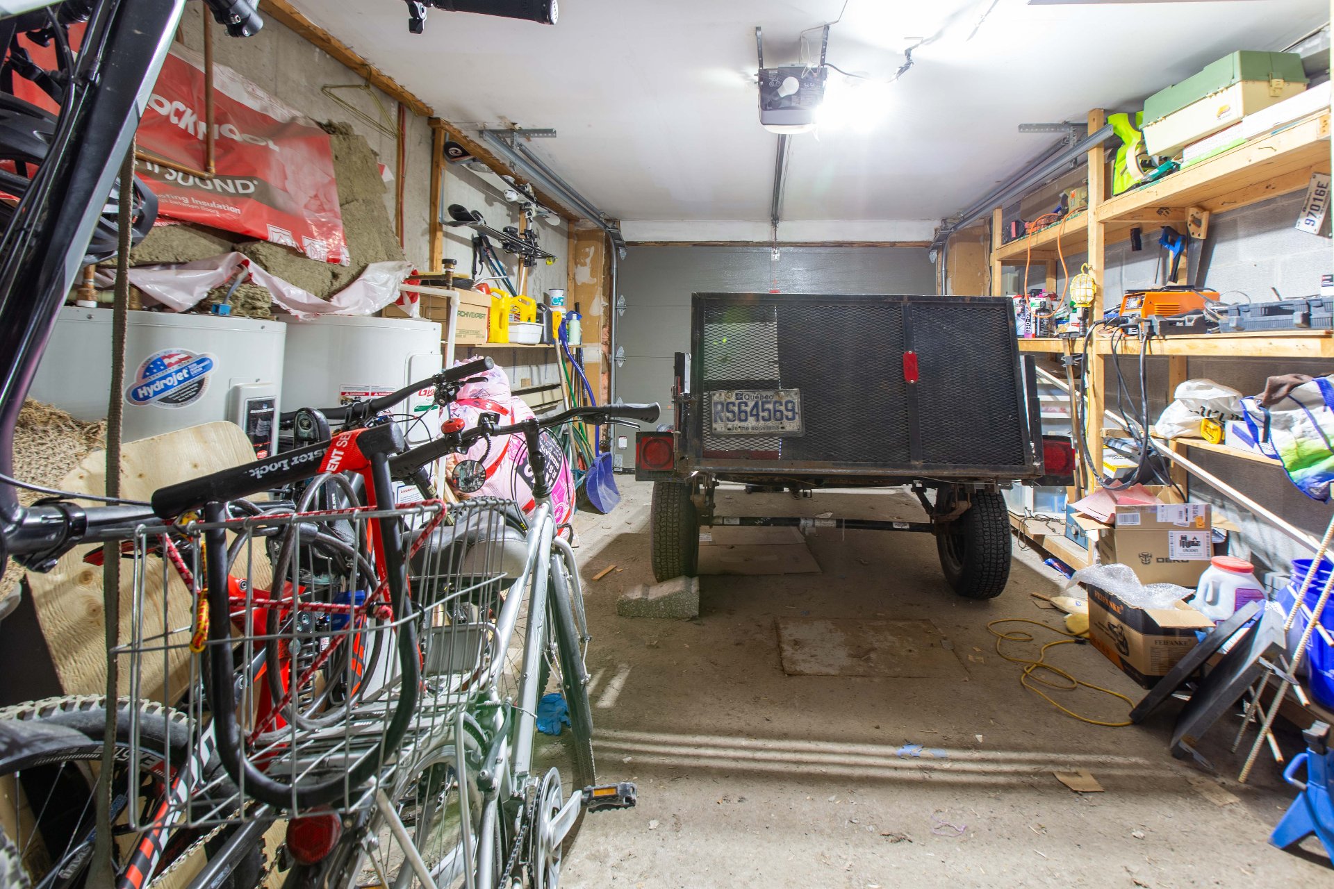Photo - Garage