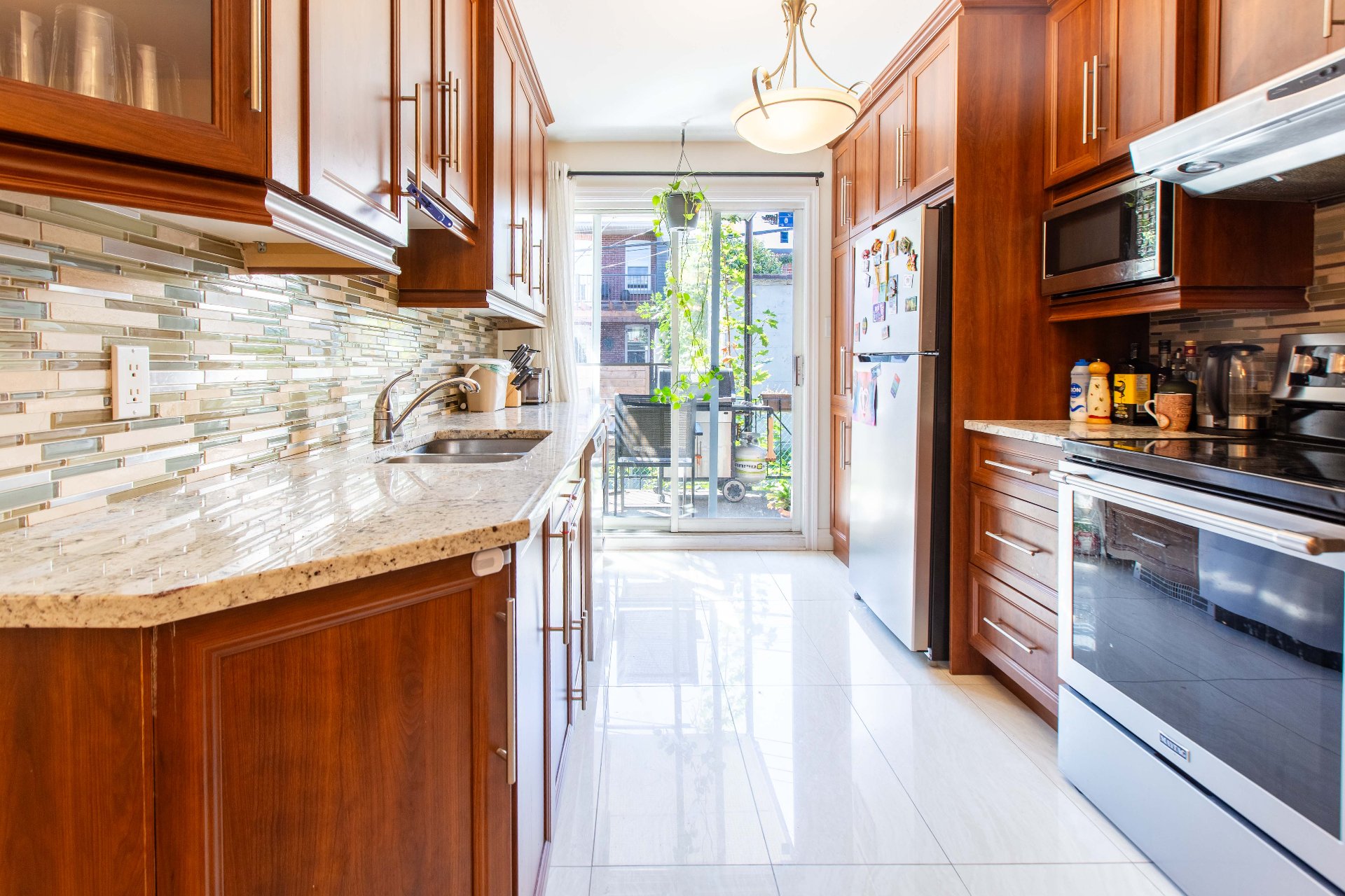 Photo - Kitchen