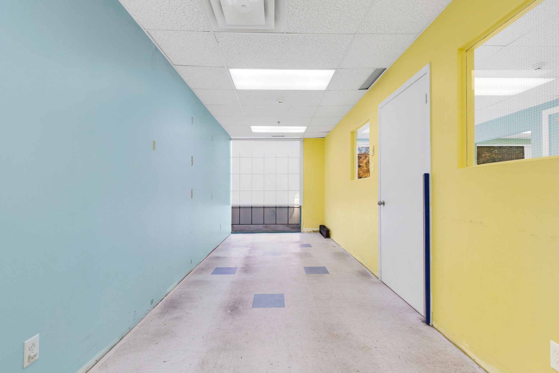 Photo - Interior