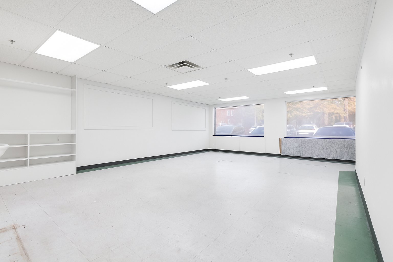 Photo - Interior
