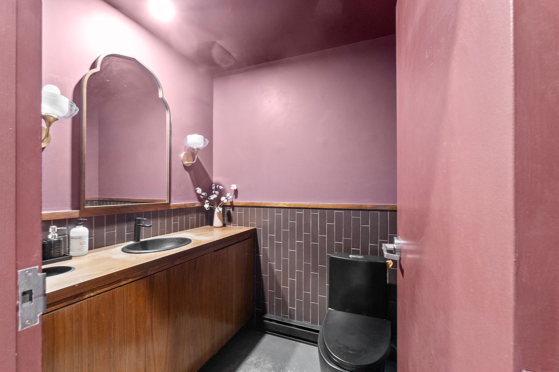 Photo - Interior