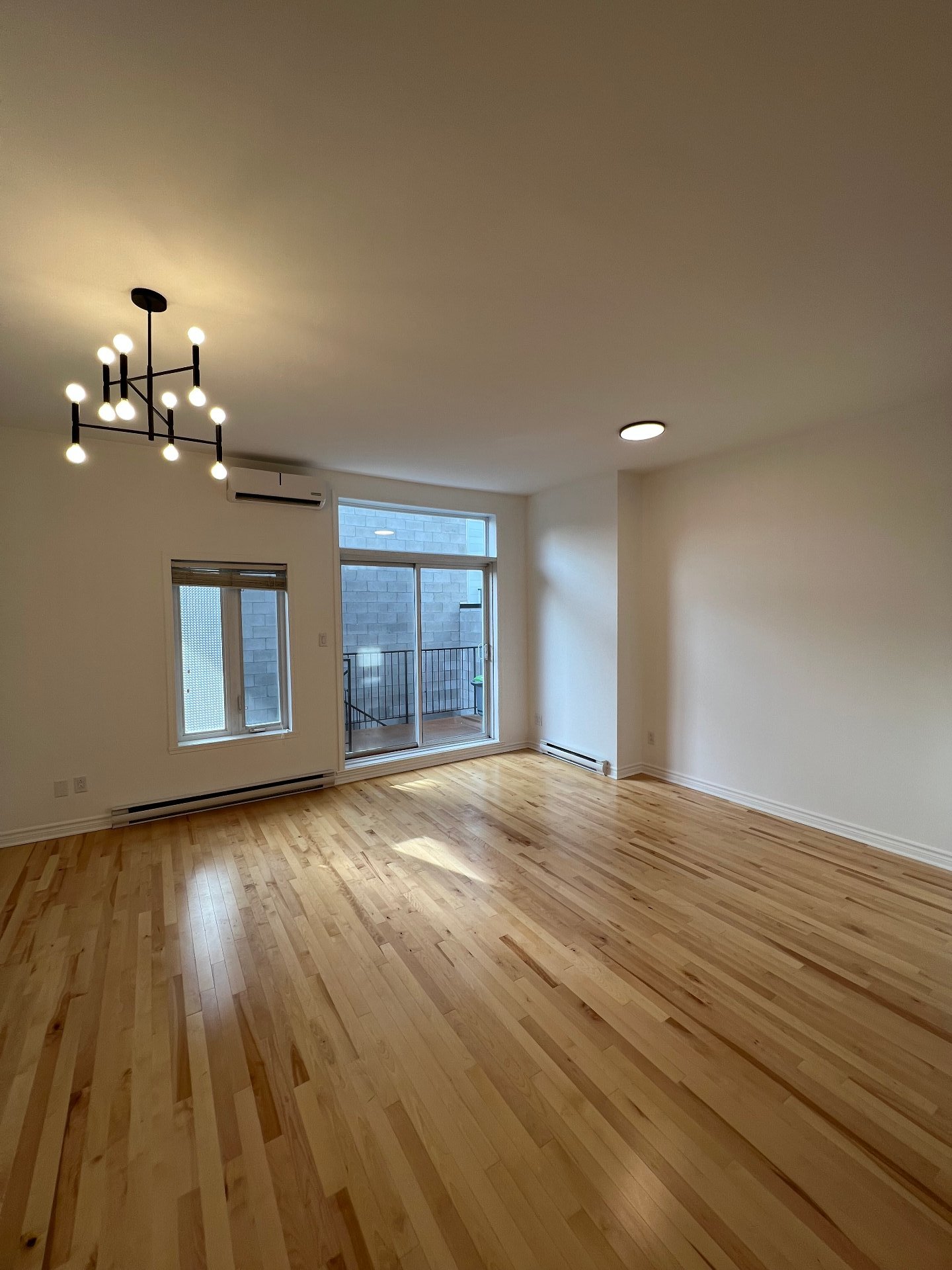 Photo - Hallway