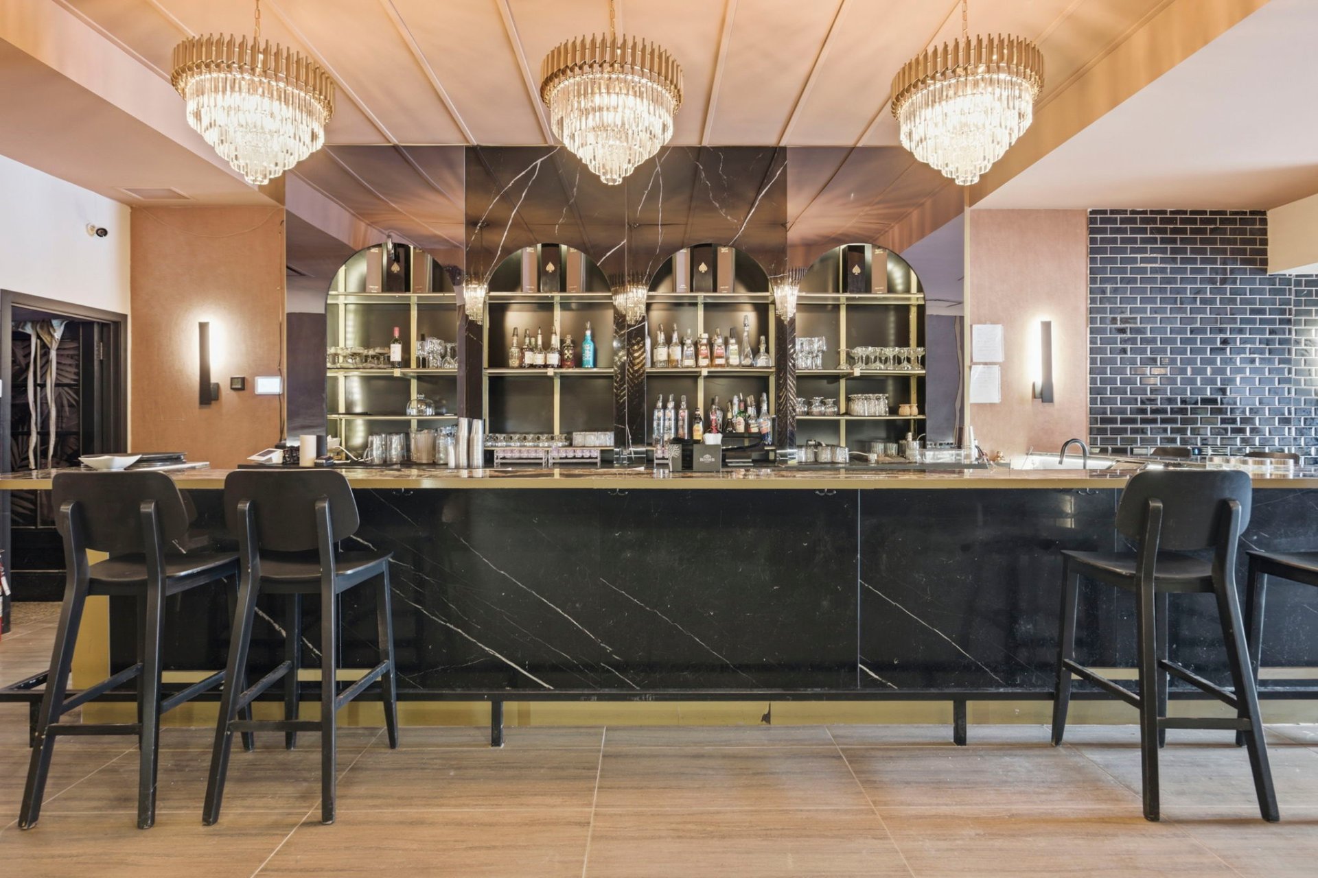 Photo - Restaurant