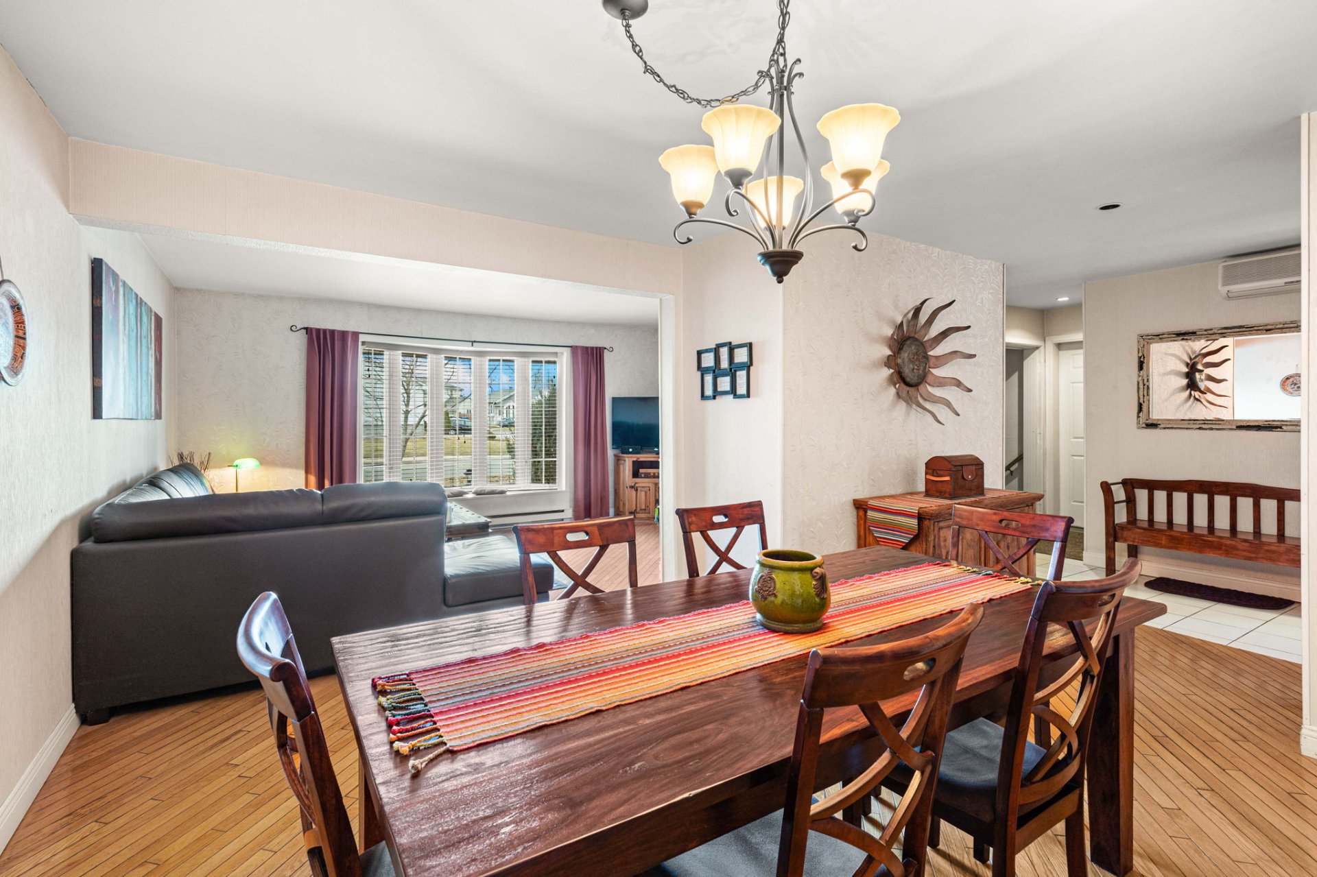 Photo - Salle à manger