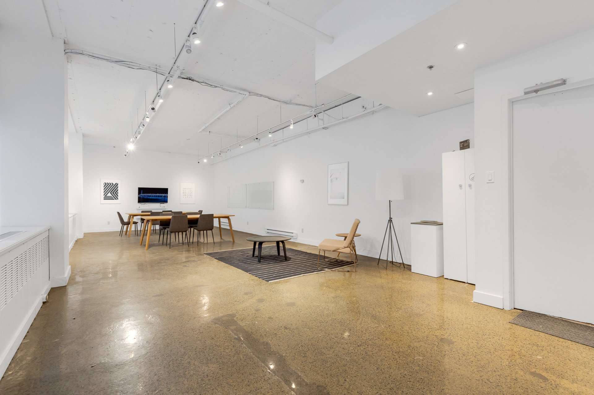 Photo - Office