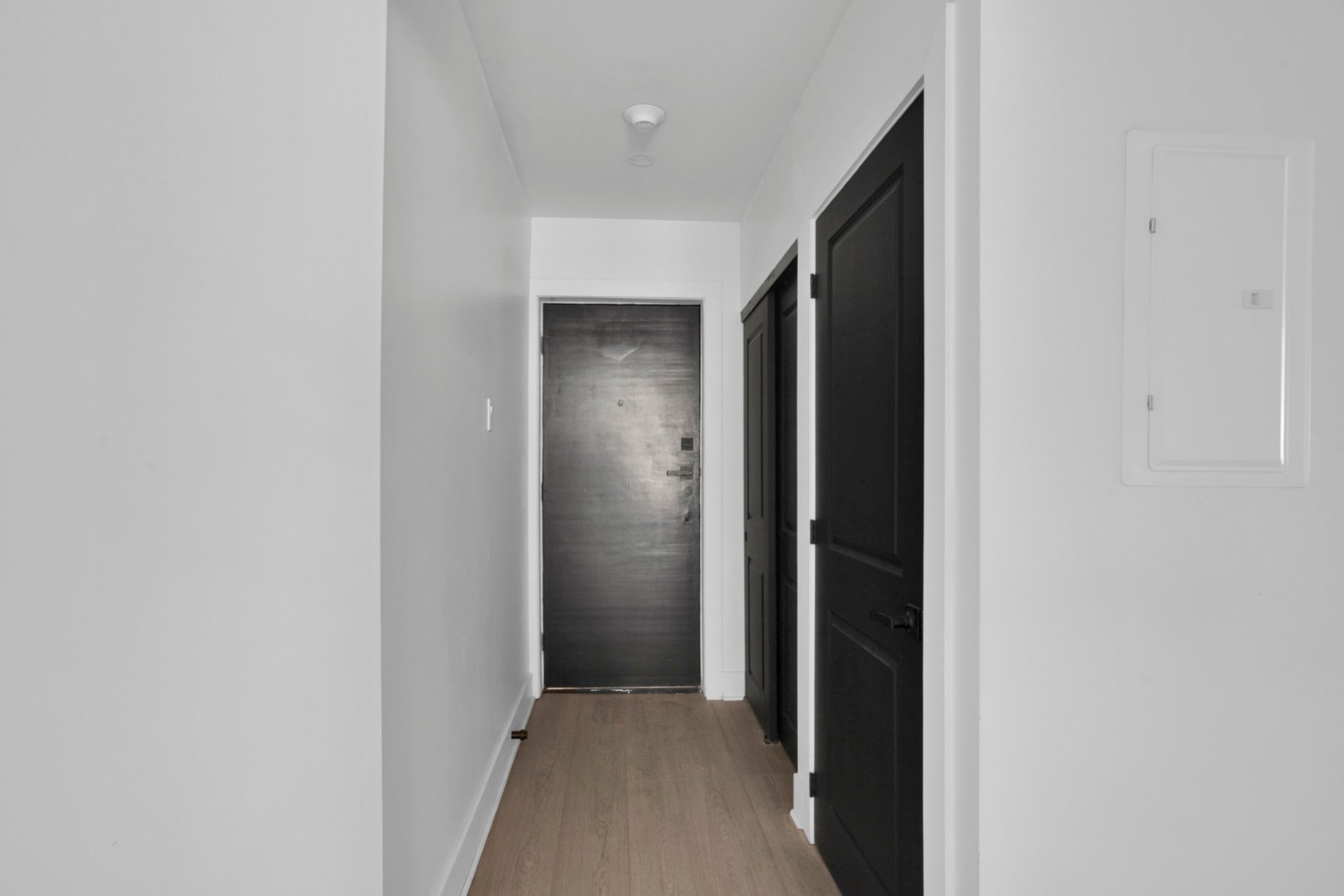 Photo - Hallway