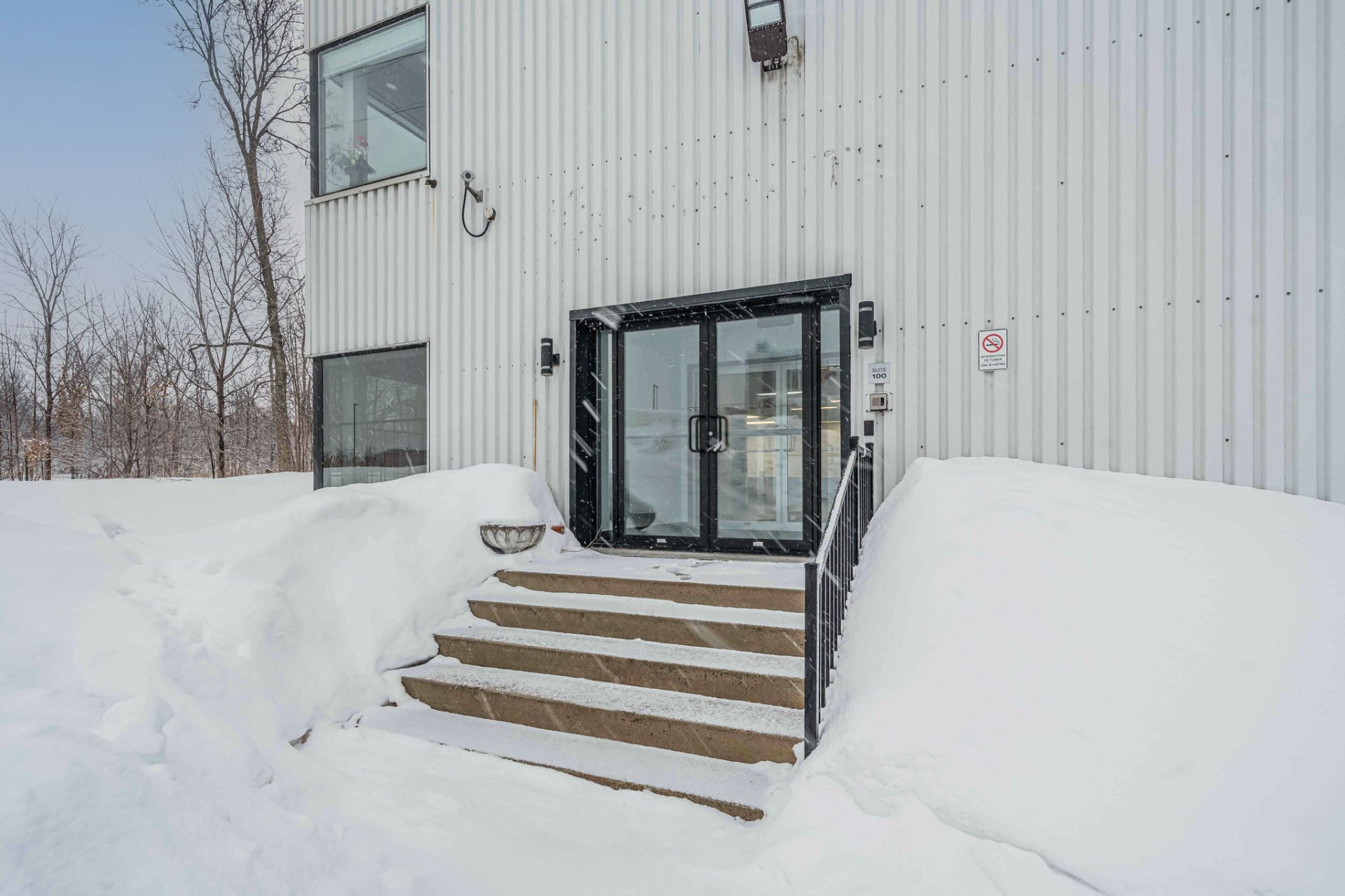 Photo - Exterior entrance