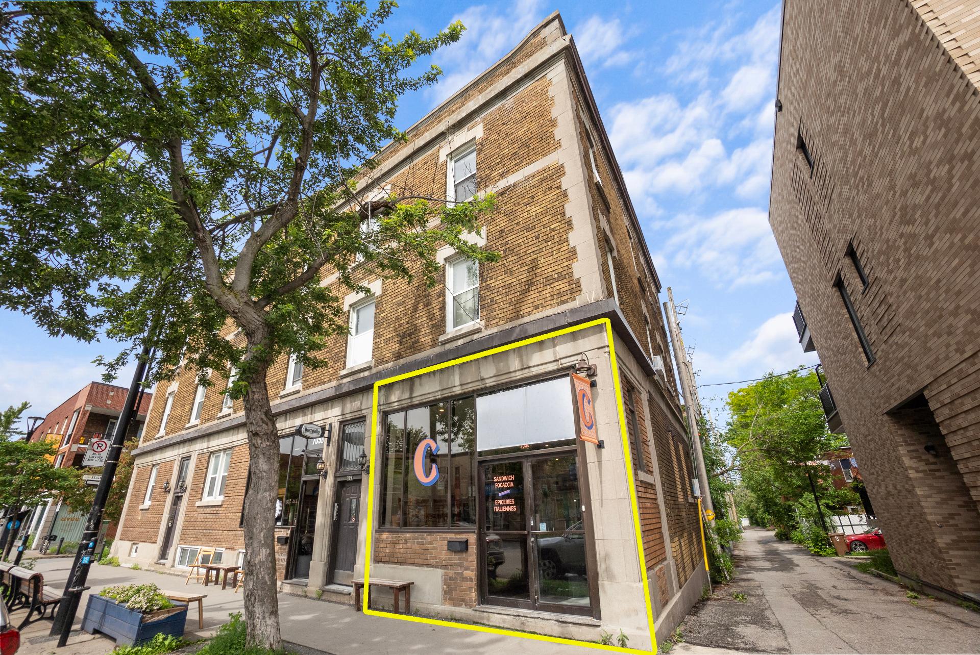 Photo - Frontage