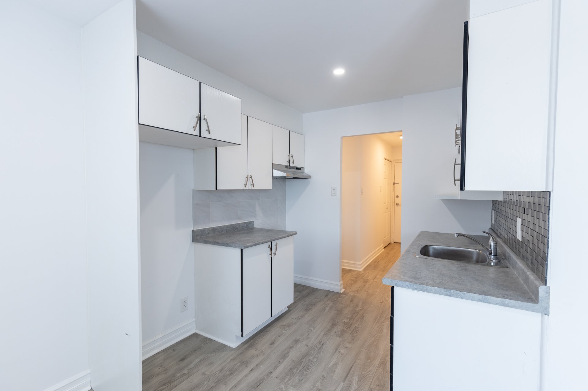 Photo - Kitchen