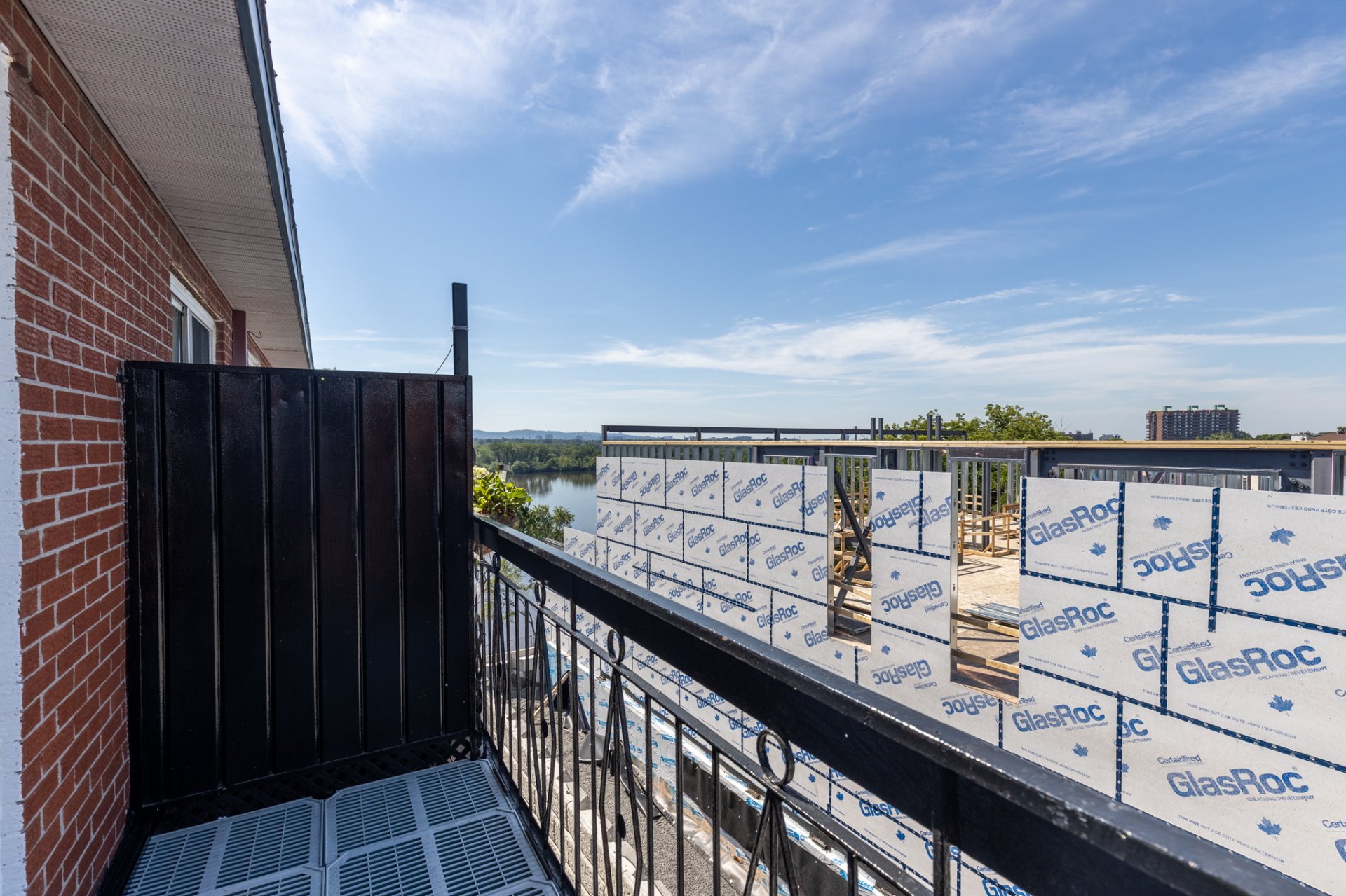 Photo - Balcony
