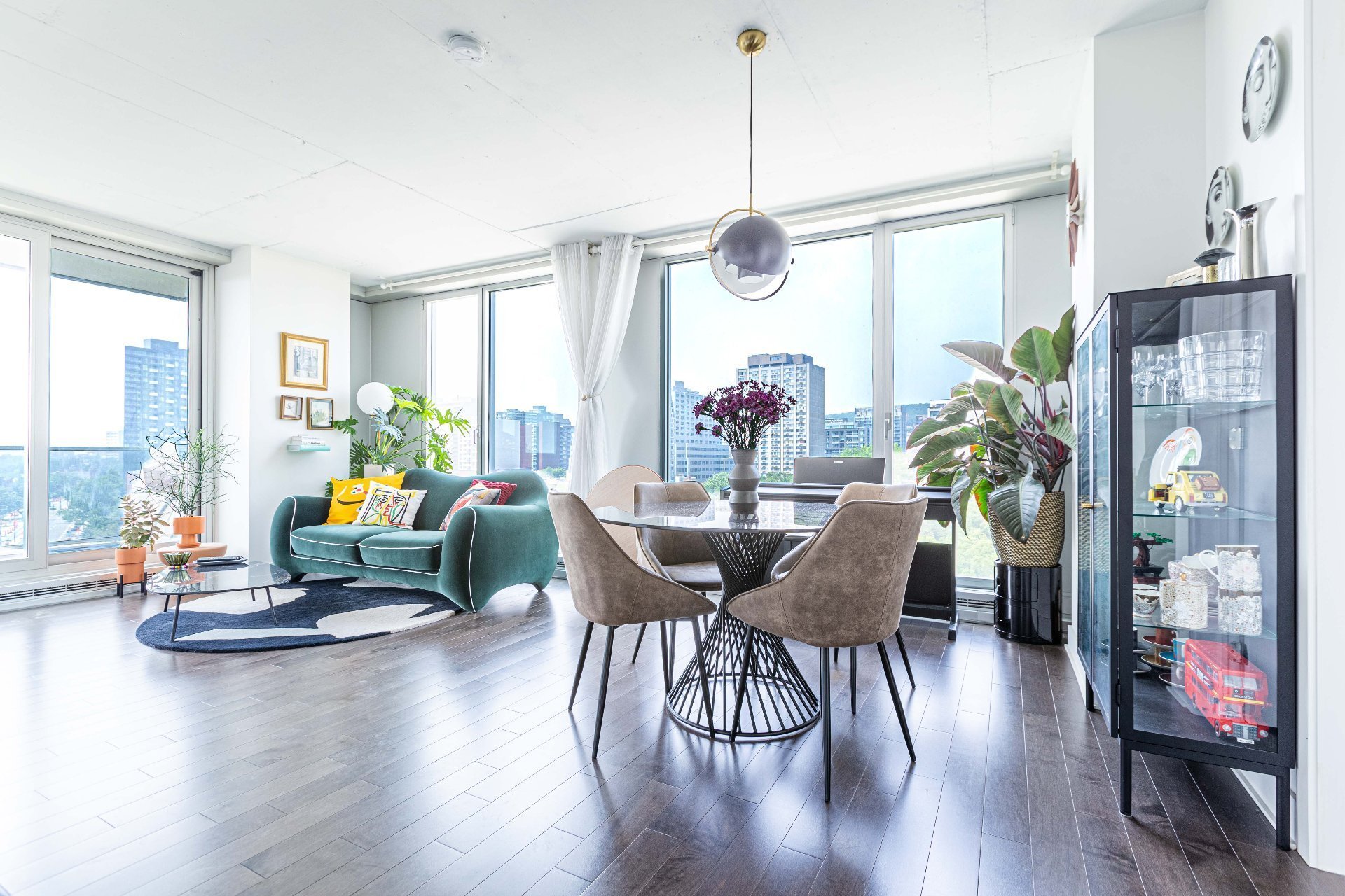 Photo - Dining room