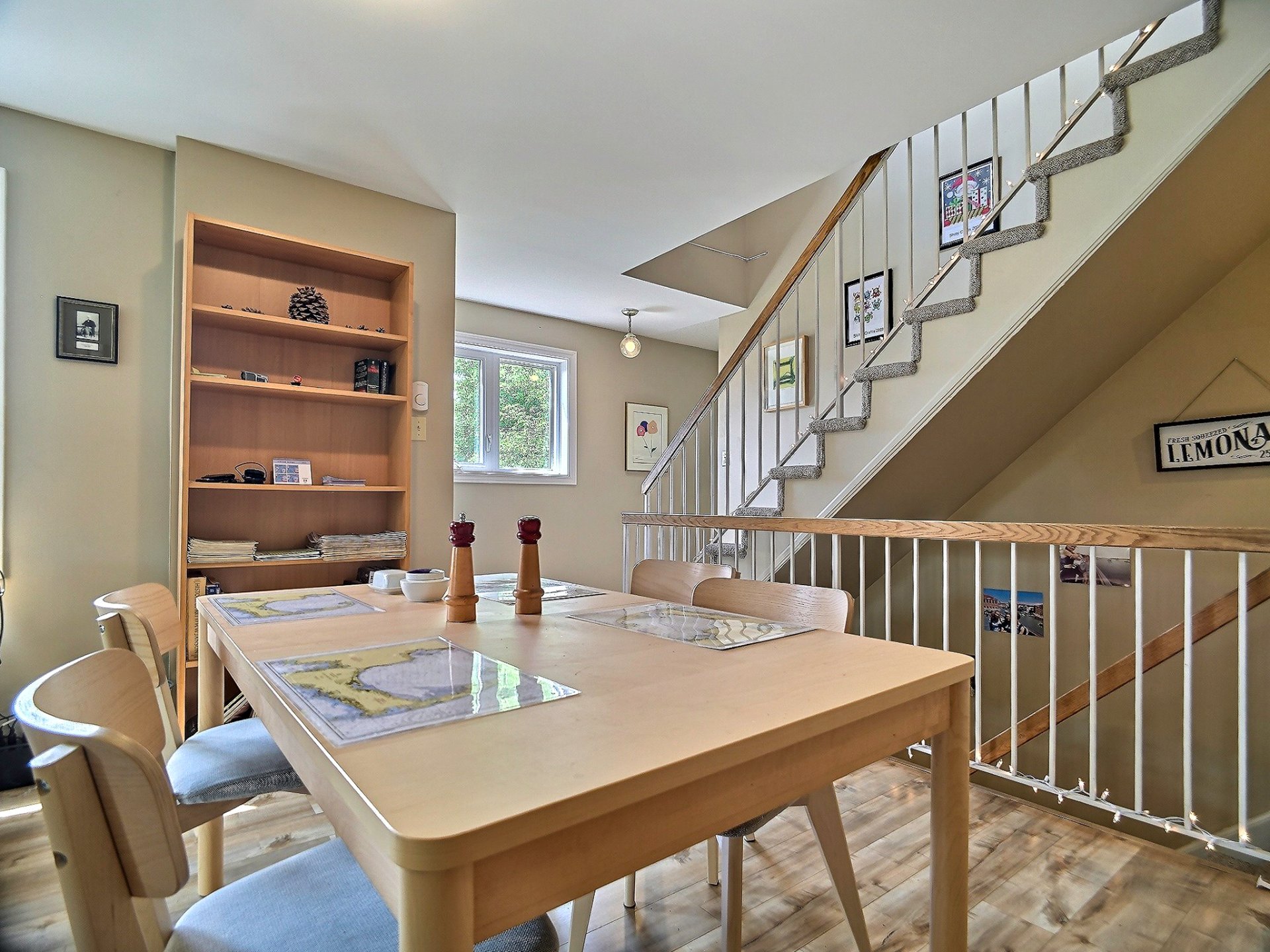 Photo - Salle à manger