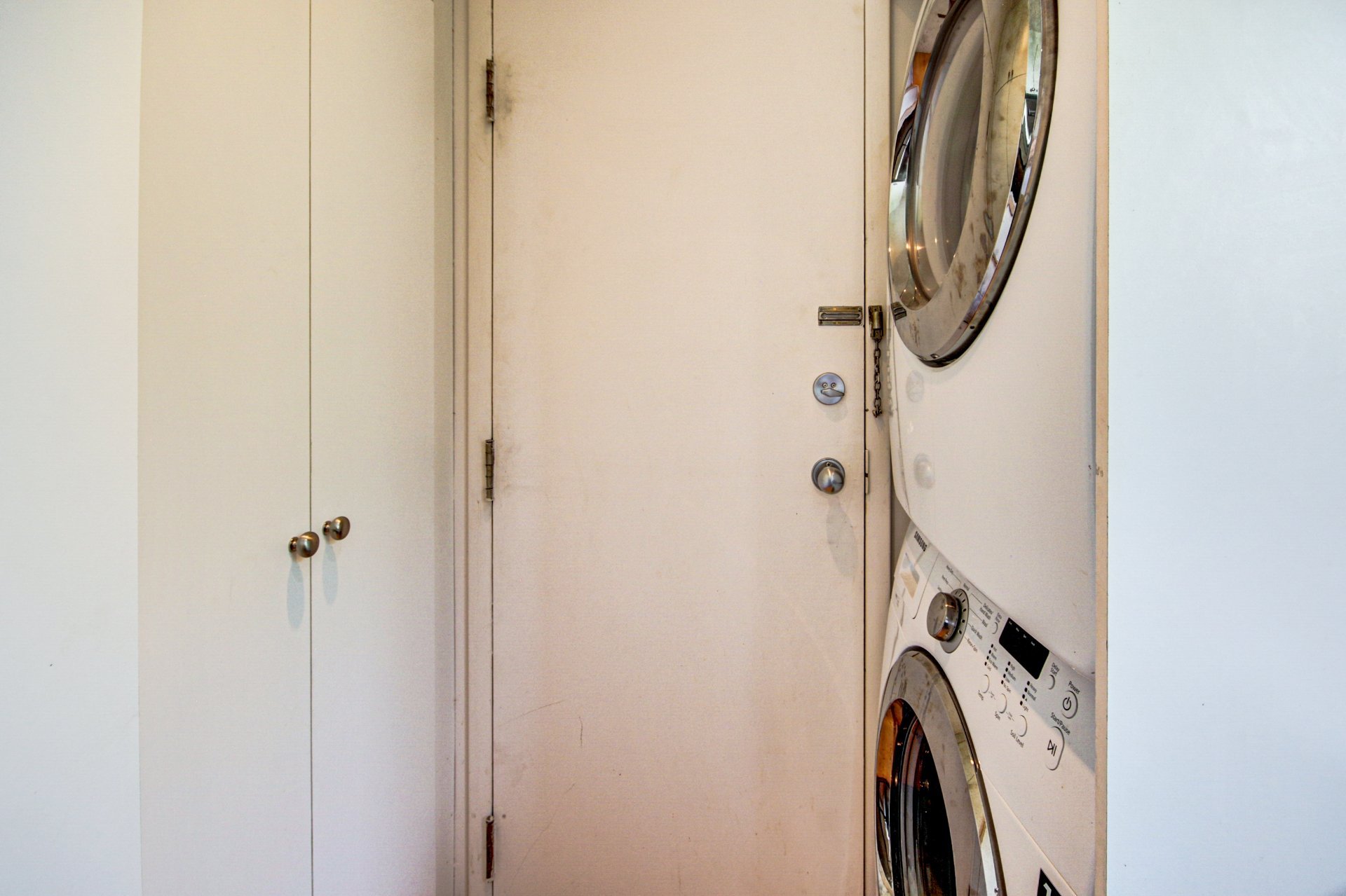 Photo - Laundry room