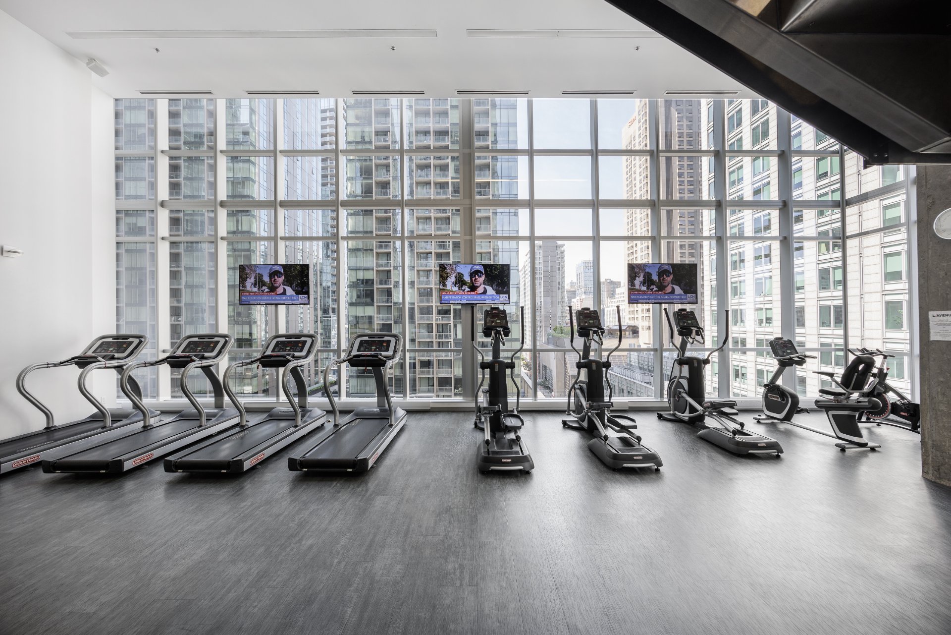 Photo - Exercise room