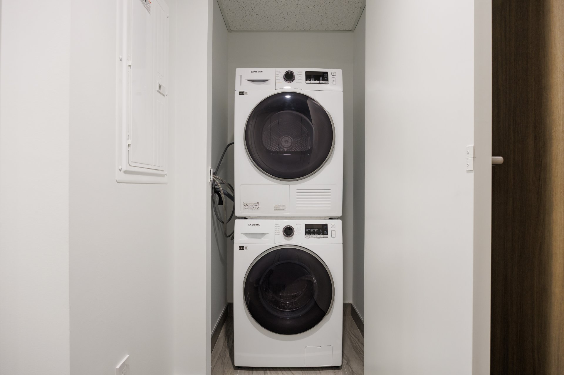 Photo - Laundry room