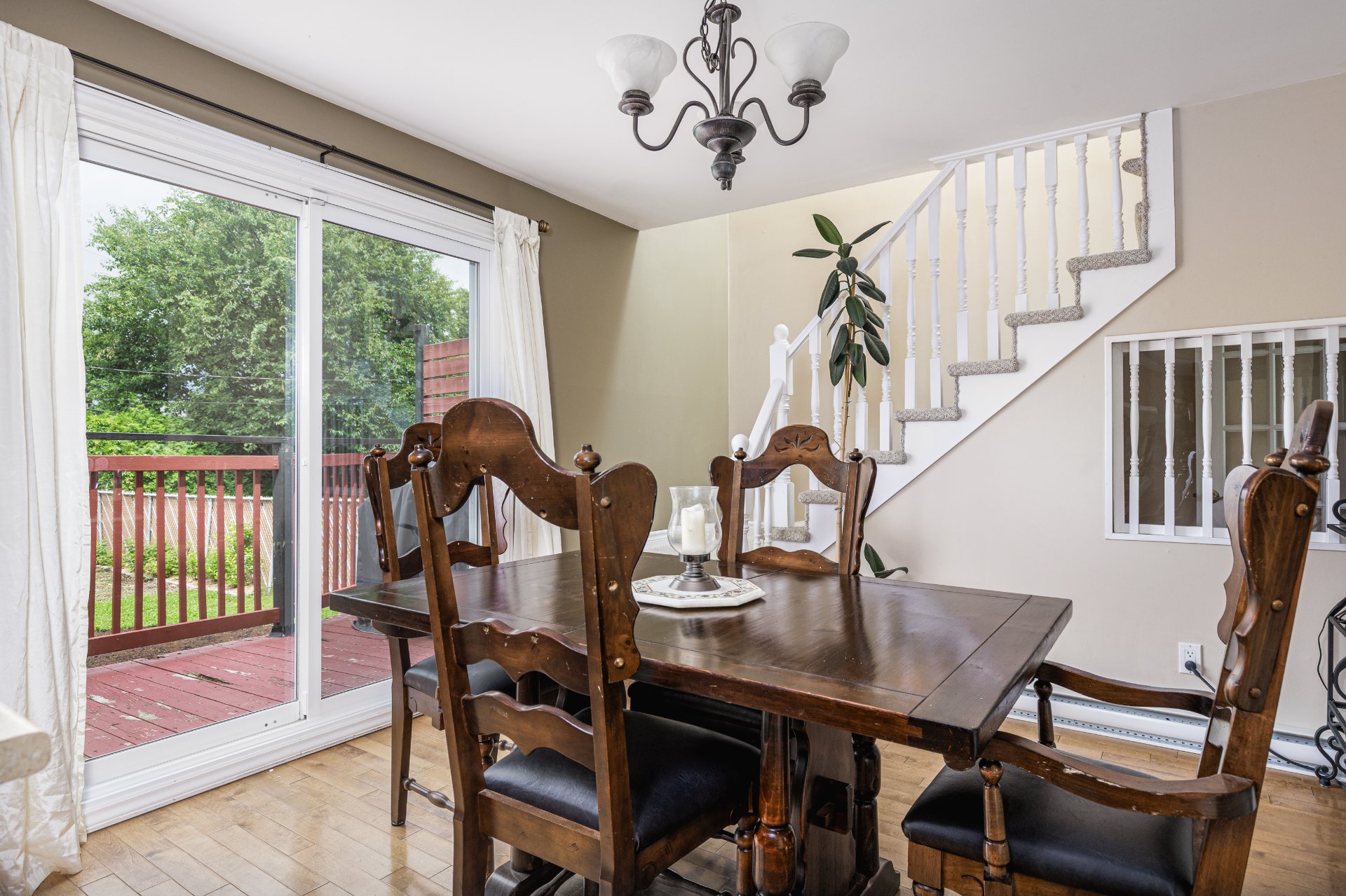 Photo - Dining room