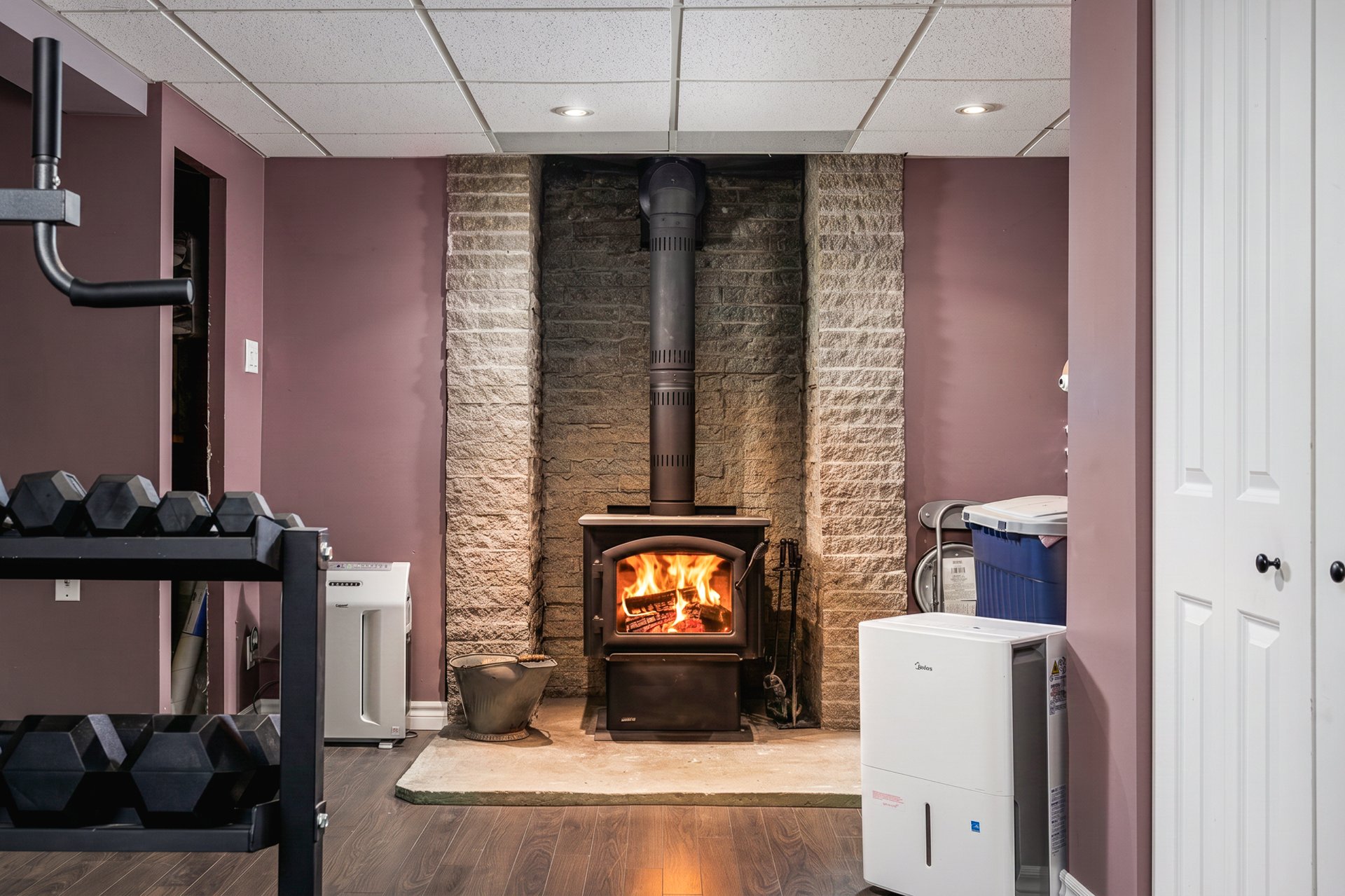 Photo - Family room