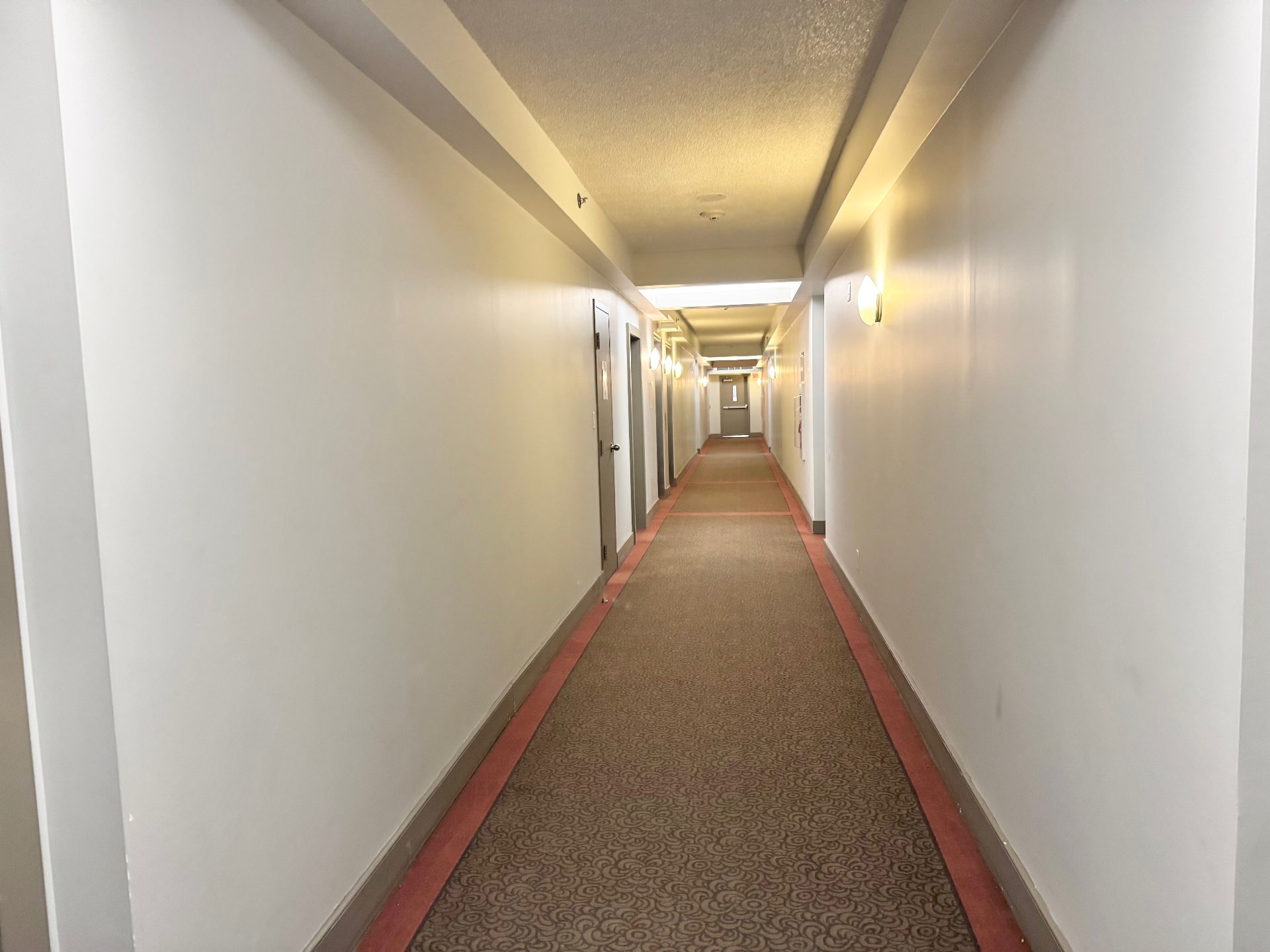 Photo - Hallway