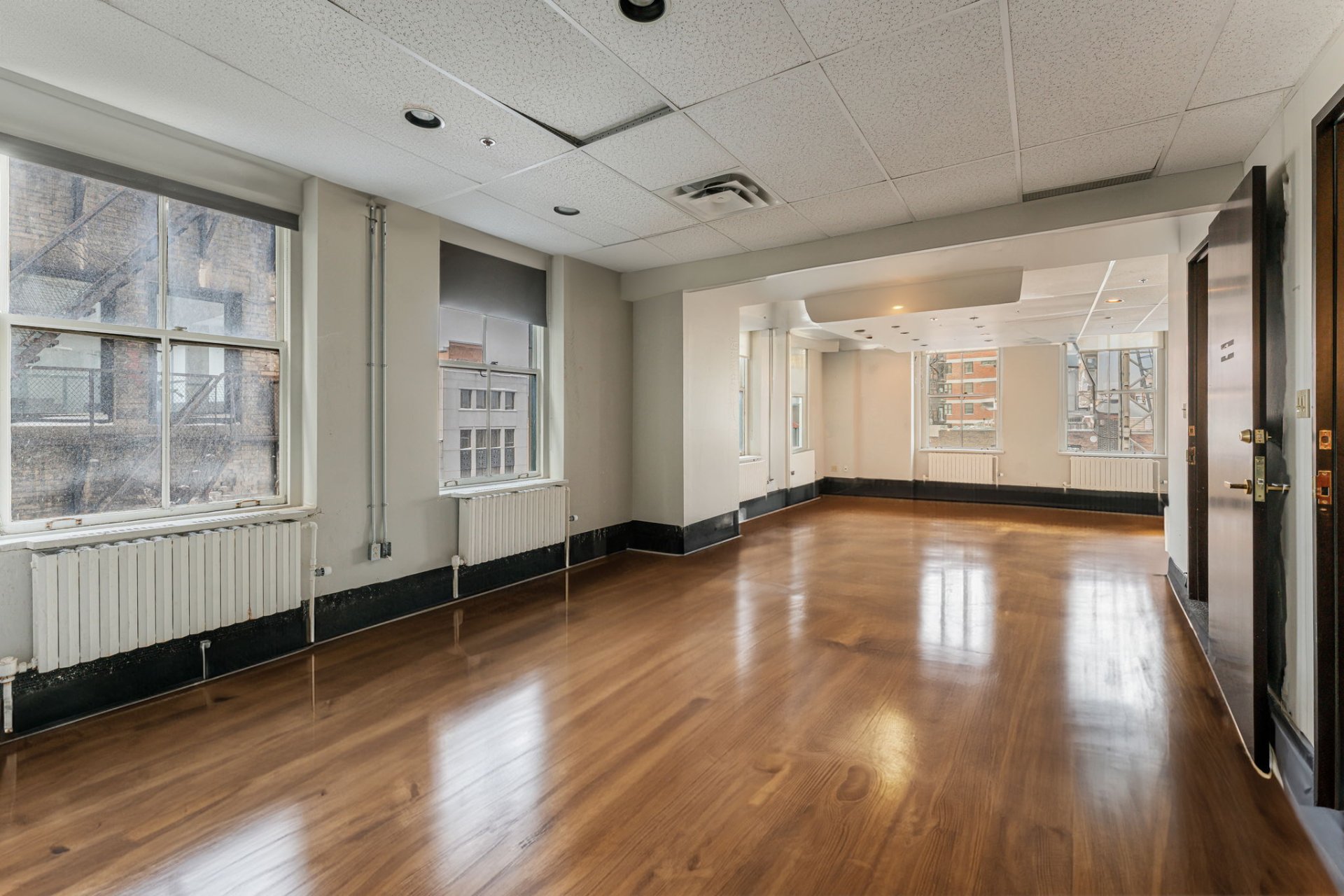 Photo - Interior