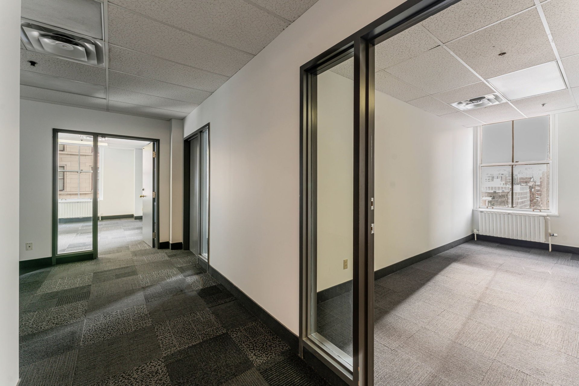 Photo - Interior