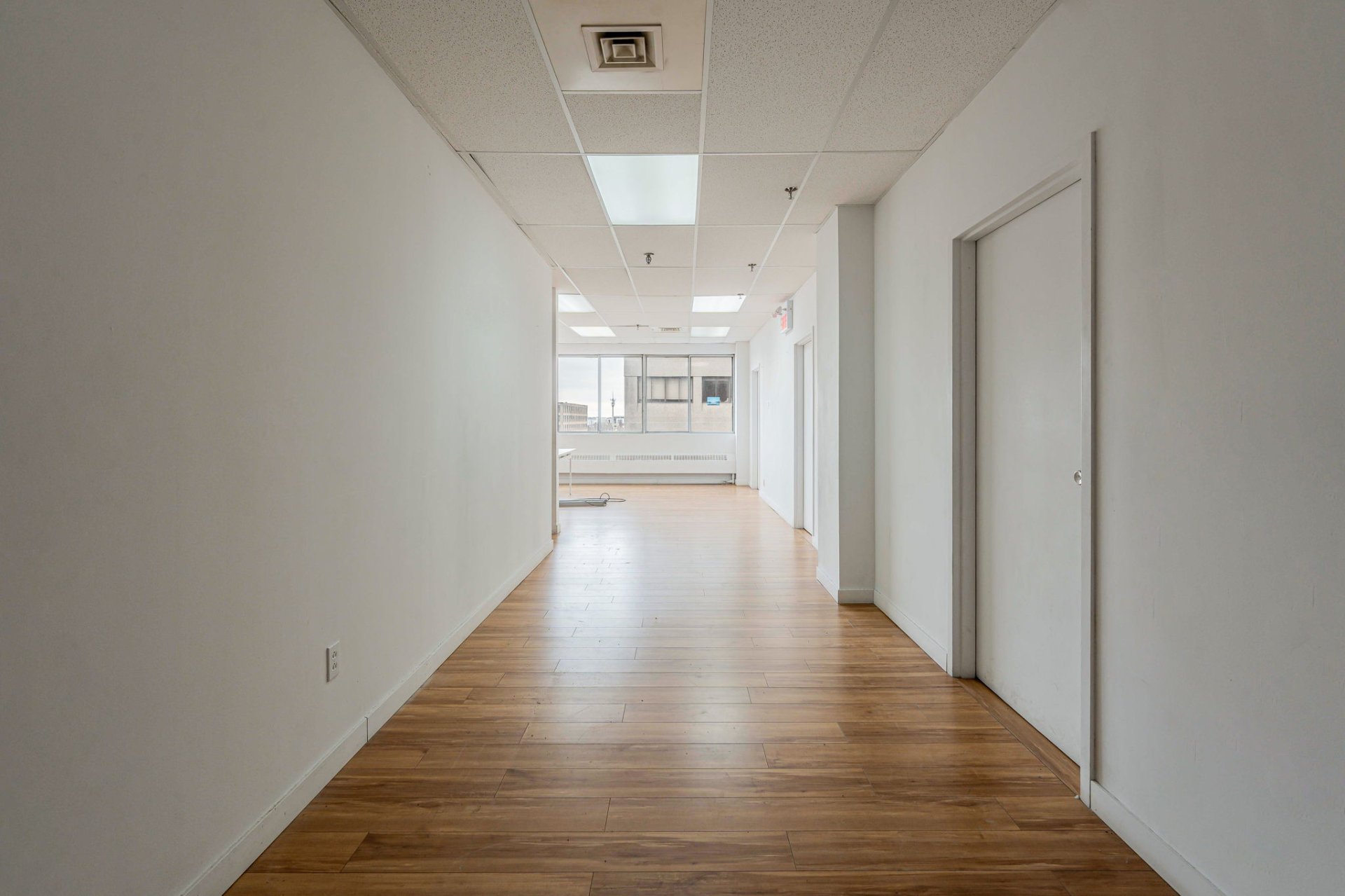 Photo - Hallway