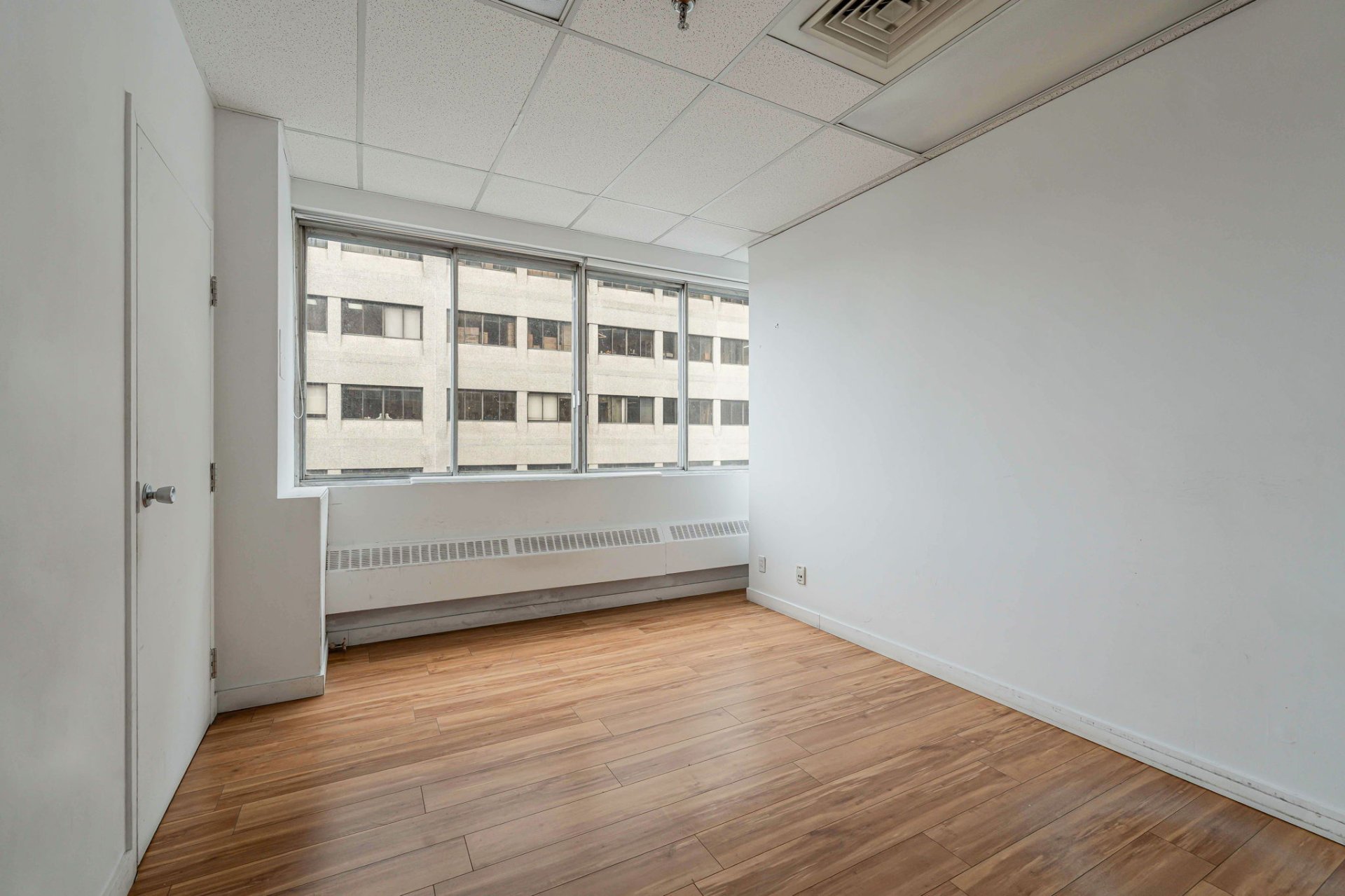 Photo - Office