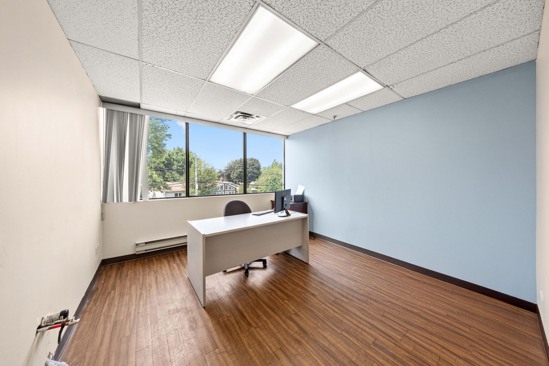 Photo - Office