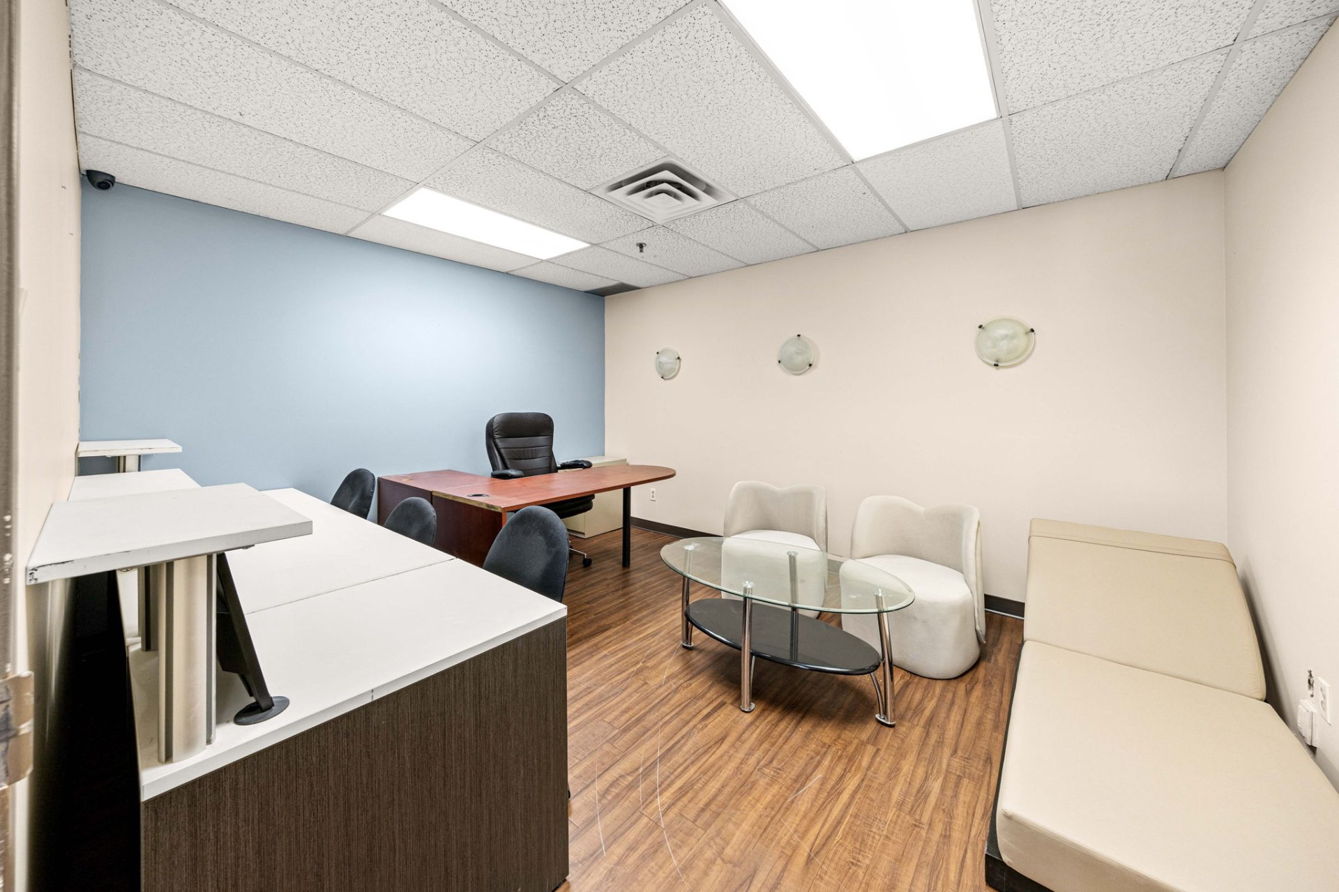 Photo - Office